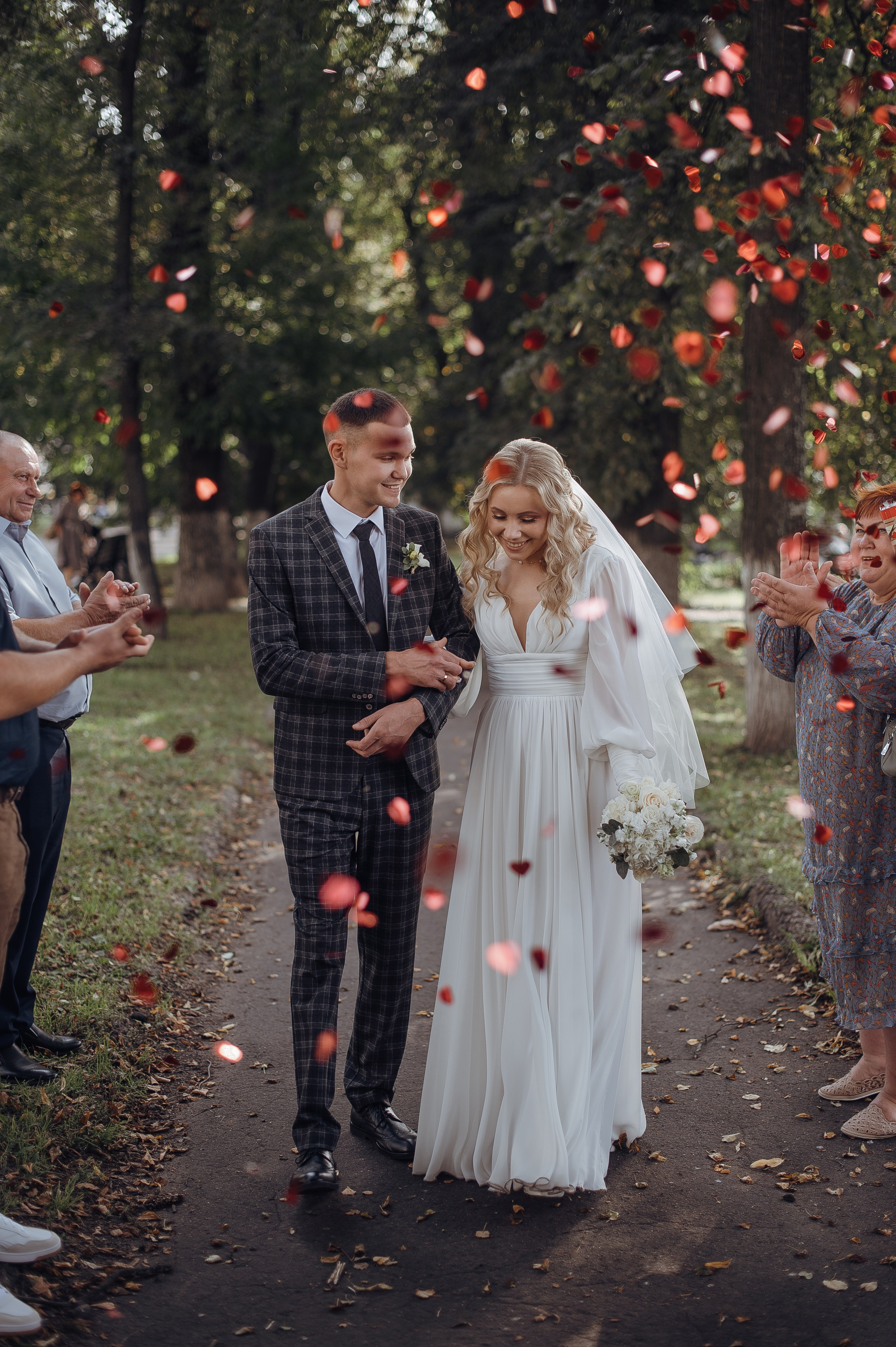 Тёплым осенним днём Николай и Наталья. Свадебный фотограф в Ярославле Денис Медоваров