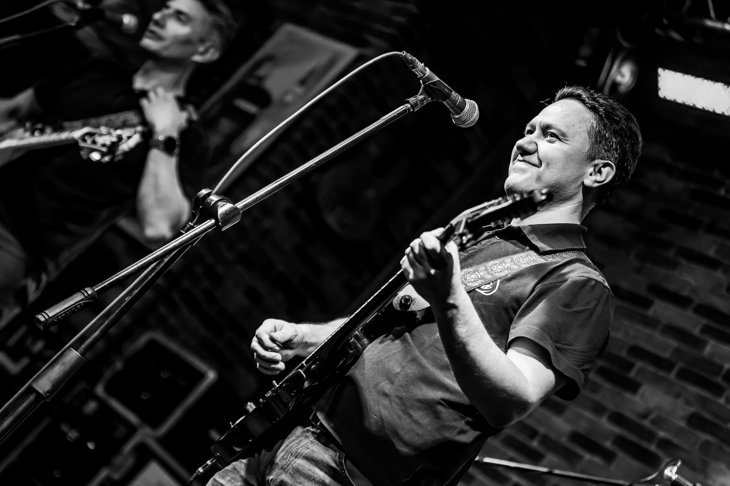 LifePub 29.03.2023. Московская кавер-группа BankBand