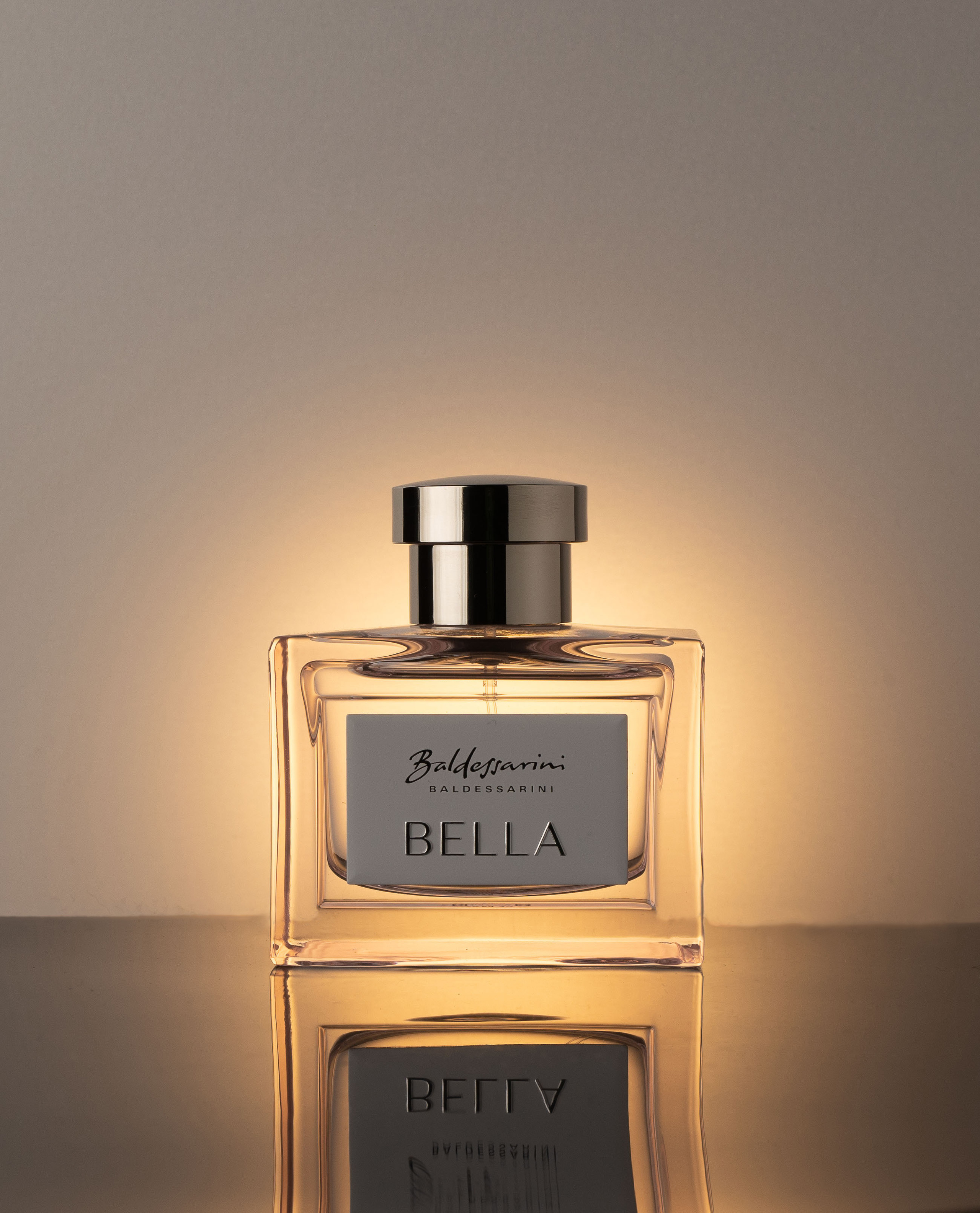 Имиджевая предметная фотосъемка  парфюма женского, предметный фотограф казань, предметная фотосессия казань