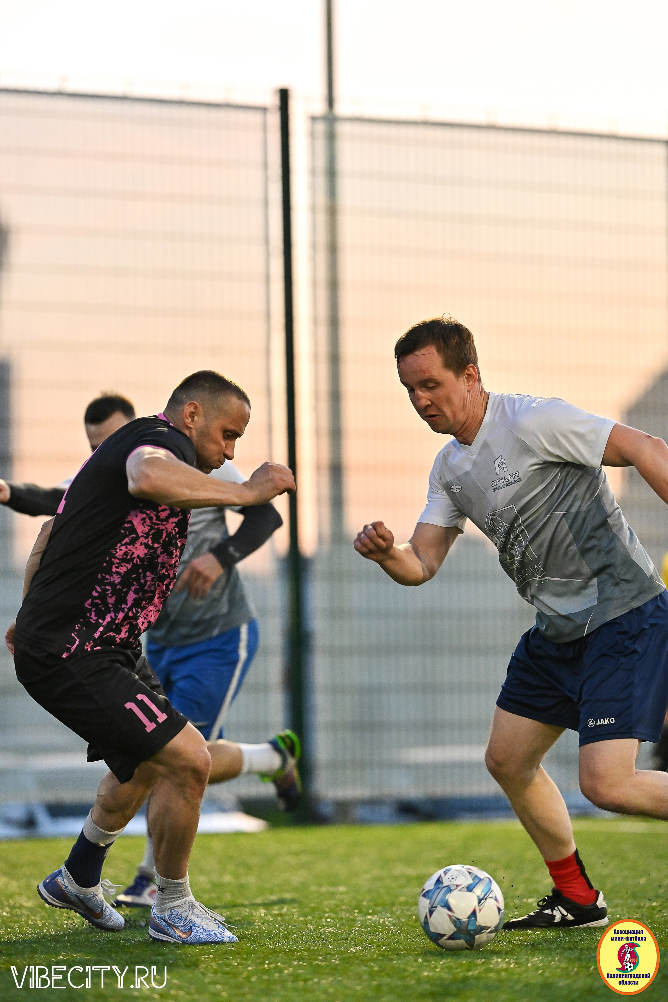 ИГРЫ МИНИ-ФУТБОЛЬНОЙ И КОРПОРАТИВНОЙ ЛИГИ. VIBECITY.RU Вайб Сити Ру Фоторепортажи Фотоотчеты Калининград