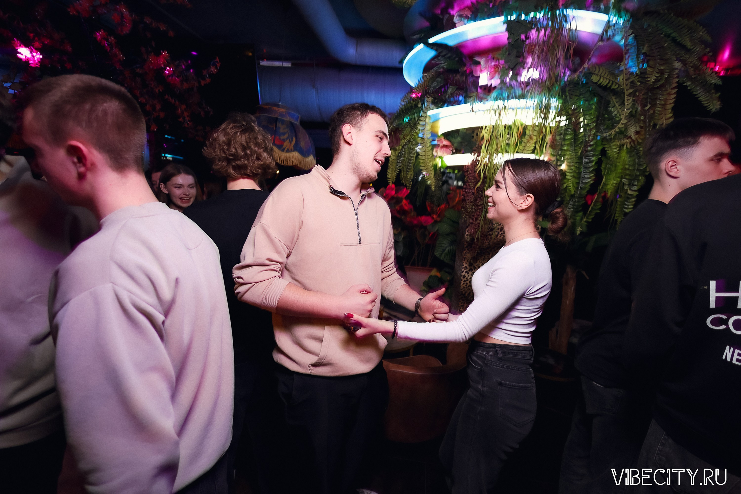 DOUBLE U. VIBECITY.RU Вайб Сити Ру Фоторепортажи Фотоотчеты Калининград