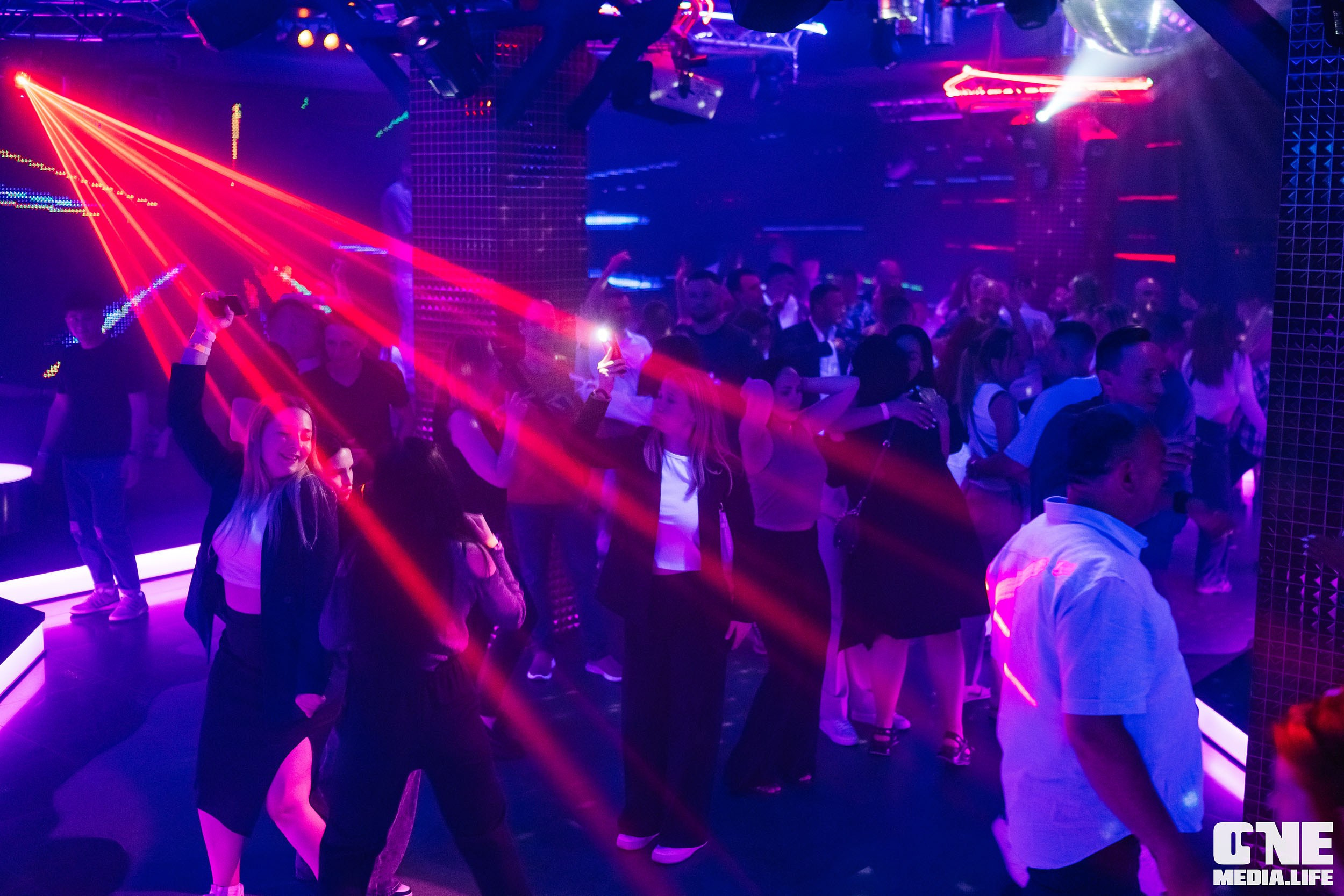 Фоторепортаж из РК Планета. One Media Life: фоторепортажи, фотоотчеты с мероприятий и заведений