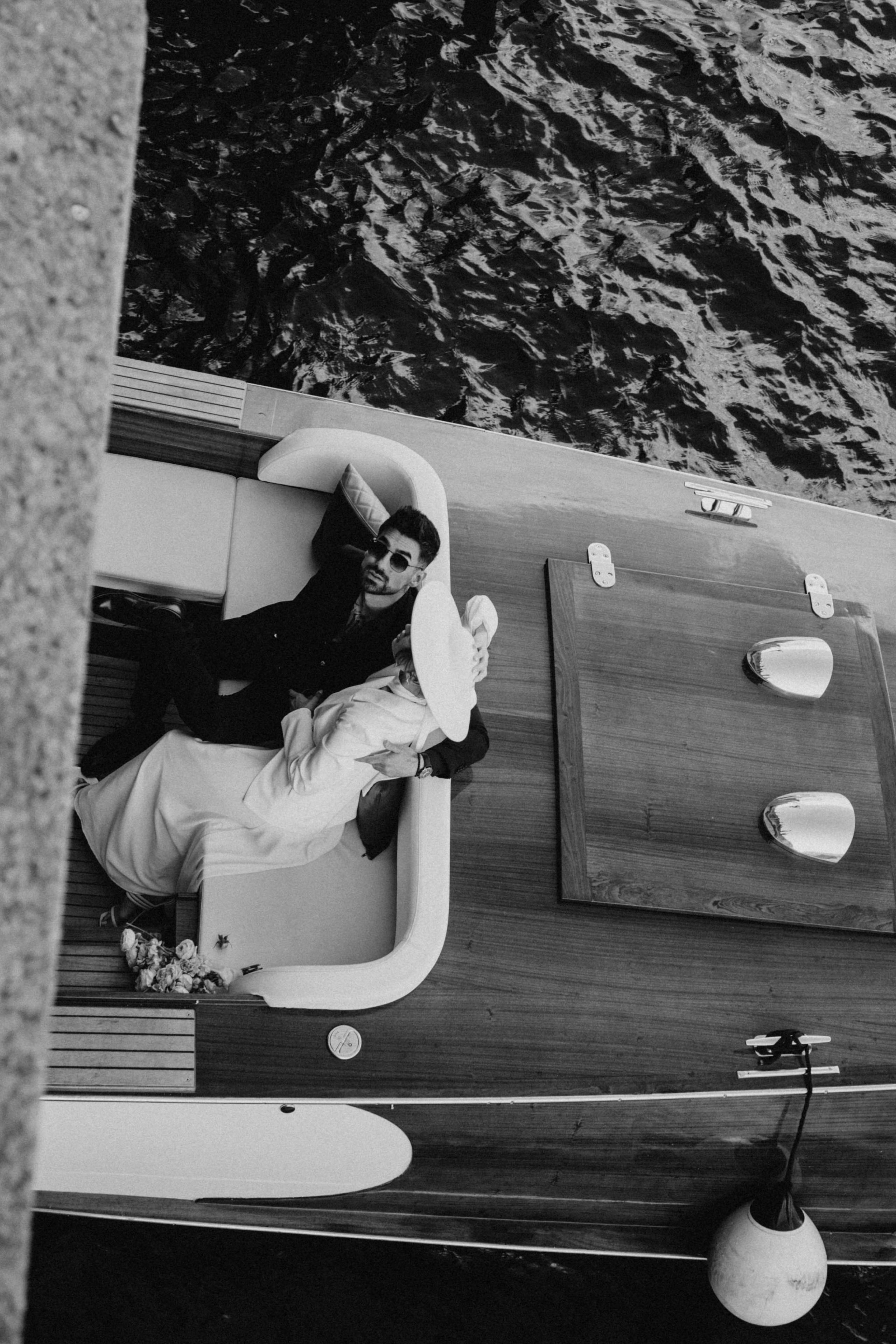 СВАДЕНБНАЯ СЬЕМКА НА КАТЕРЕ ПО КАНАЛАМ САНКТ-ПЕТЕРБУРГА И В АКВАТОРИИ НЕВЫ. Профессиональный фотограф, Санкт-Петербург — Виктория Богомолова