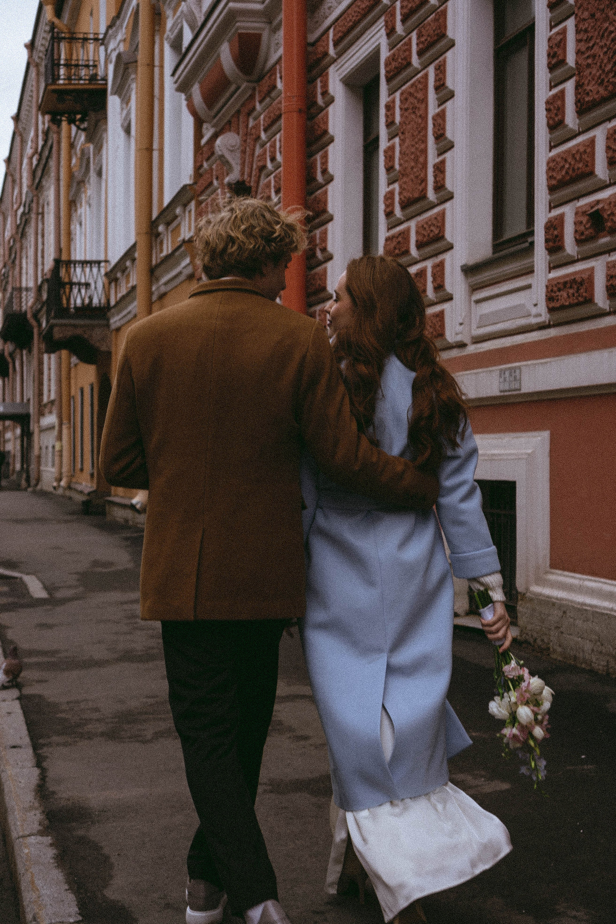 СВАДЕБНАЯ ПРОГУЛКА ПО ПЕТРОГРАДКЕ ВЕСНОЙ (ФОТОСЕССИИЯ ПАРЫ СВАДЕБНАЯ). Профессиональный фотограф, Санкт-Петербург — Виктория Богомолова