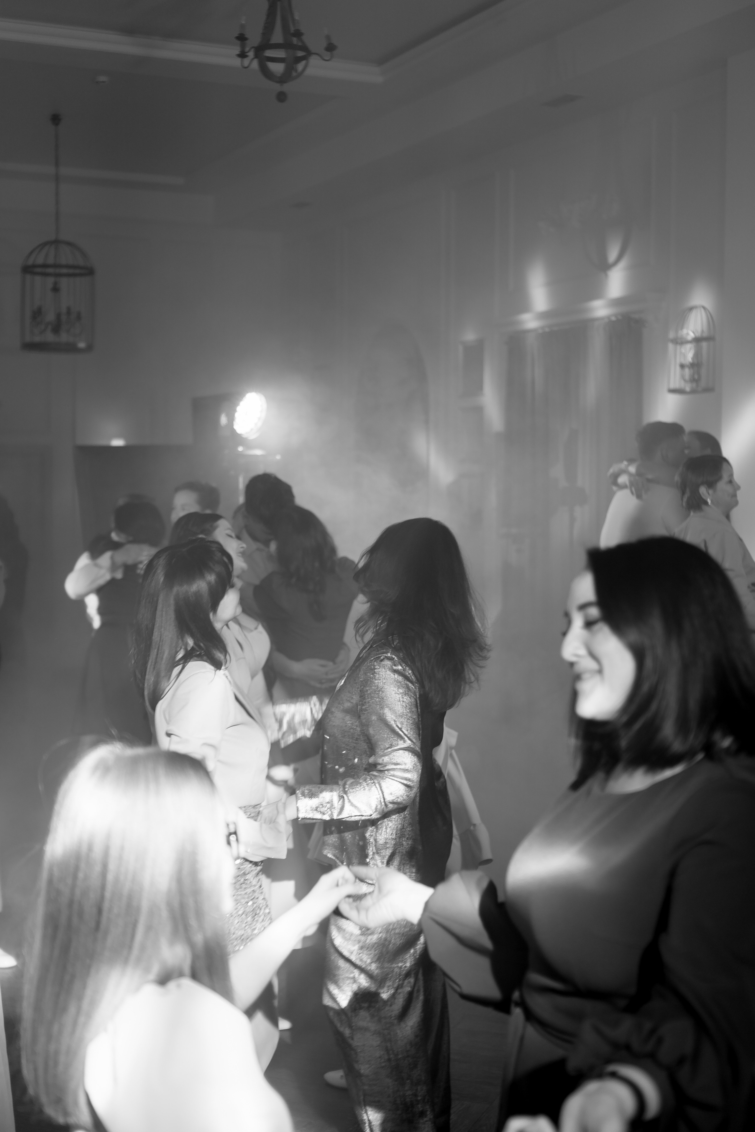 СВАДЕБНАЯ СЬЕМКА СБОРОВ В ОТЕЛЕ И ВЫЕЗД НА ЦЕРЕМОНИЮ (СНЯТО В СИБИРЕ В НИЖНЕВАРТОВСКЕ). Профессиональный фотограф, Санкт-Петербург — Виктория Богомолова