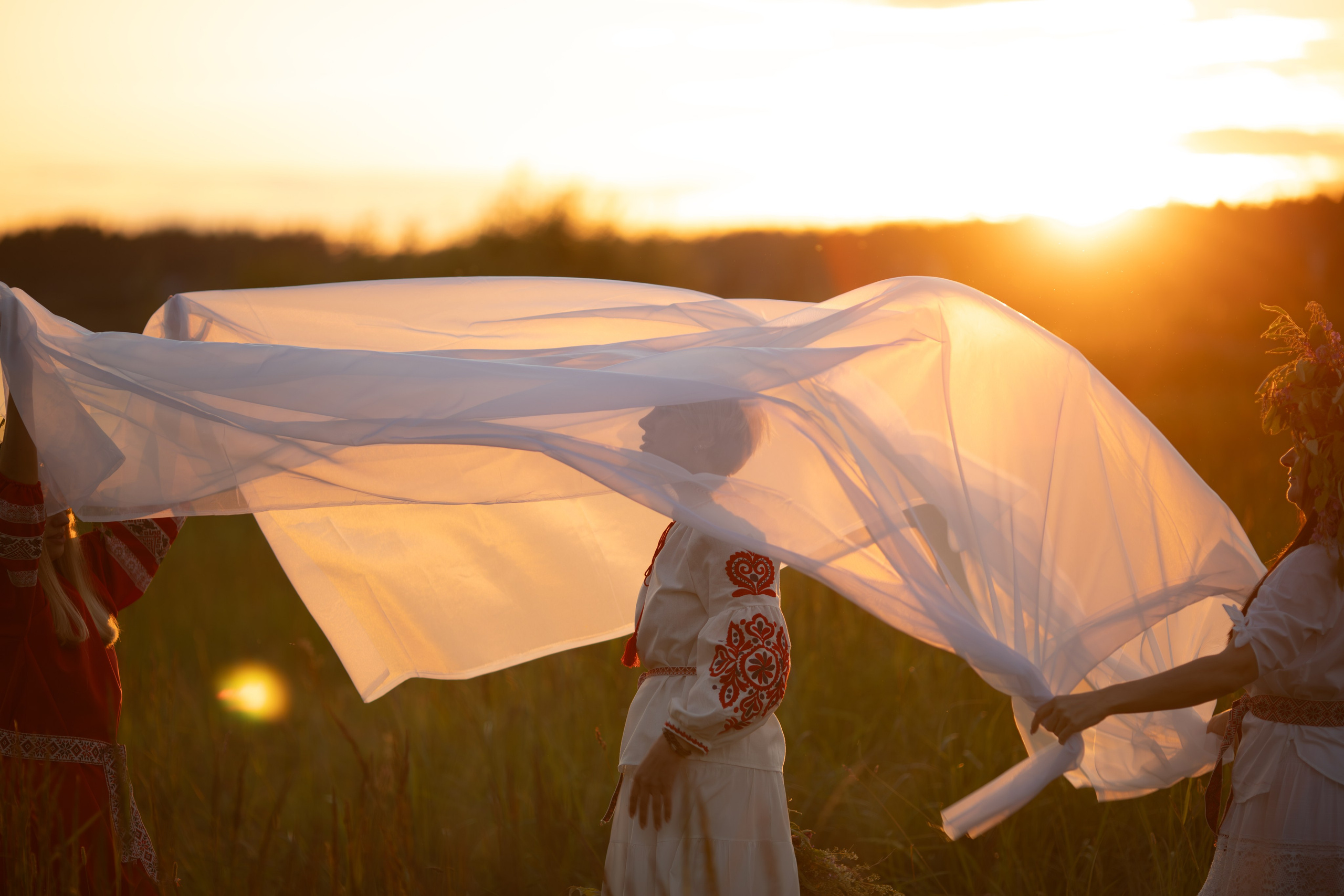 «Магия в слоях» — авторский курс по художественной обработке в Photoshop в стиле Fine Art от Анны Грошиковой. Фотограф Анна Грошикова — авторская съёмка на рассвете и закате в Москве, Мытищах, Солнечногорске и Московской области