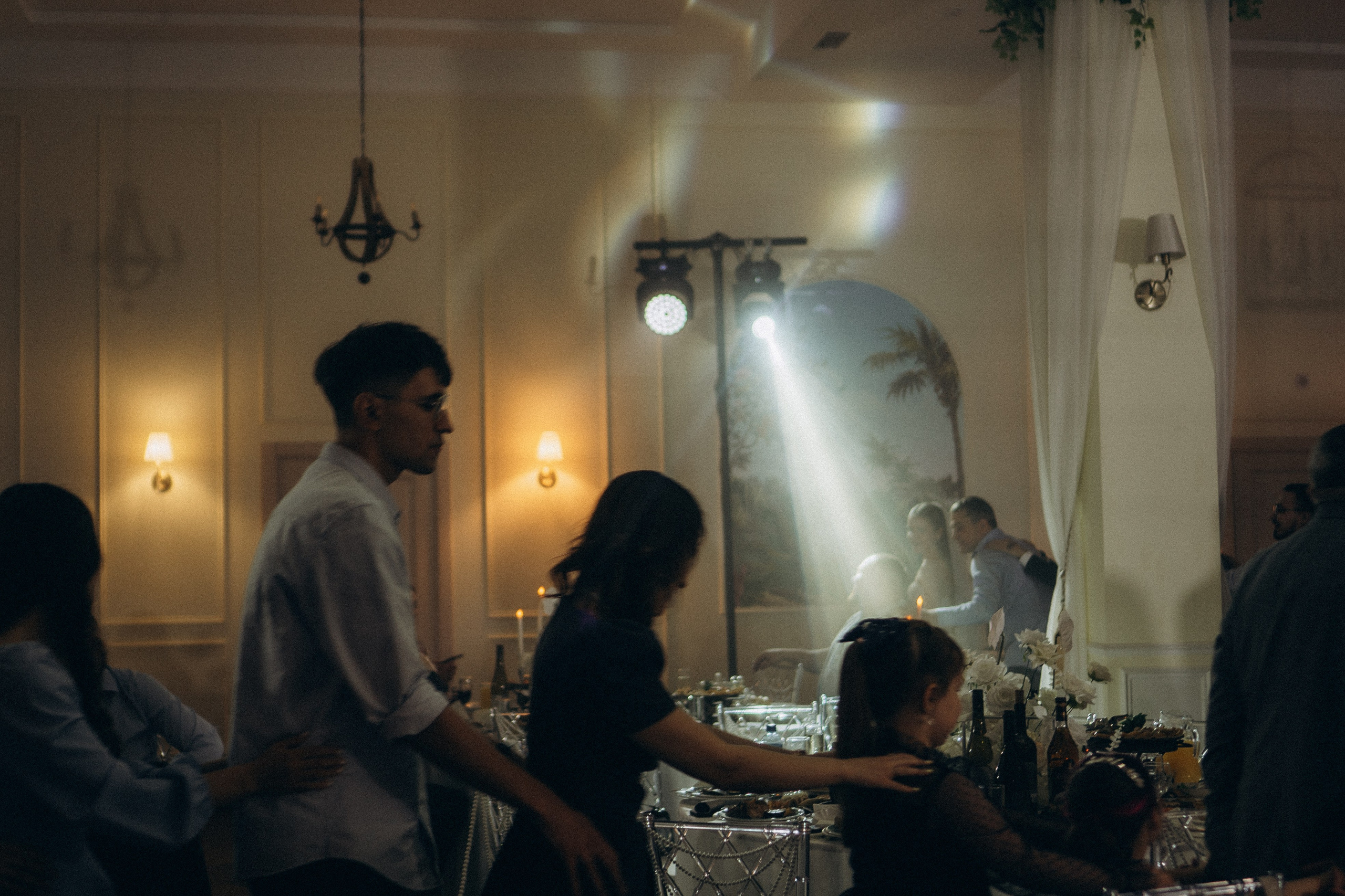 СВАДЕБНАЯ СЬЕМКА СБОРОВ В ОТЕЛЕ И ВЫЕЗД НА ЦЕРЕМОНИЮ (СНЯТО В СИБИРЕ В НИЖНЕВАРТОВСКЕ). Профессиональный фотограф, Санкт-Петербург — Виктория Богомолова