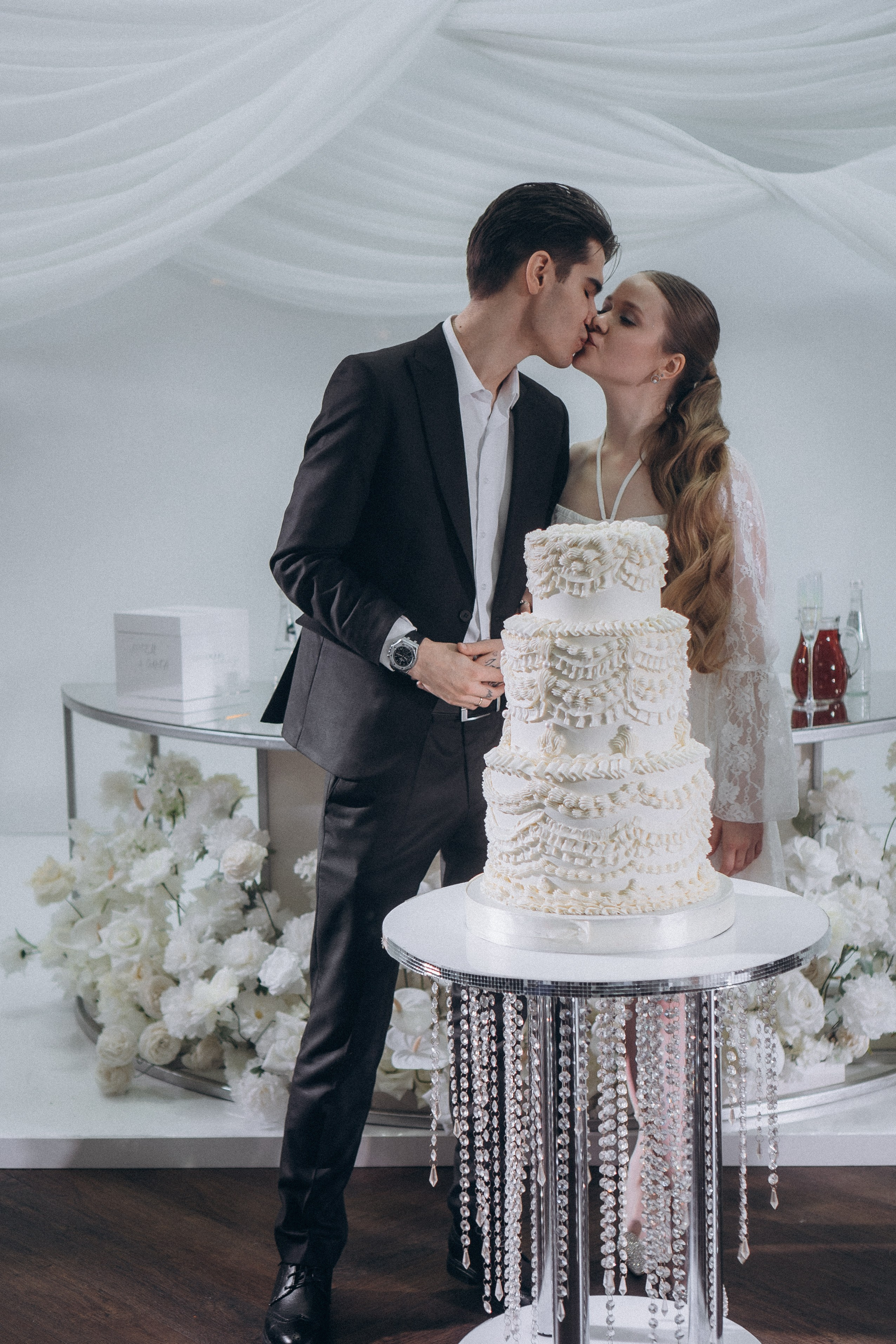 СВАДЕБНАЯ СЬЕМКА СБОРОВ В ОТЕЛЕ И ВЫЕЗД НА ЦЕРЕМОНИЮ (СНЯТО В СИБИРЕ В НИЖНЕВАРТОВСКЕ). Профессиональный фотограф, Санкт-Петербург — Виктория Богомолова