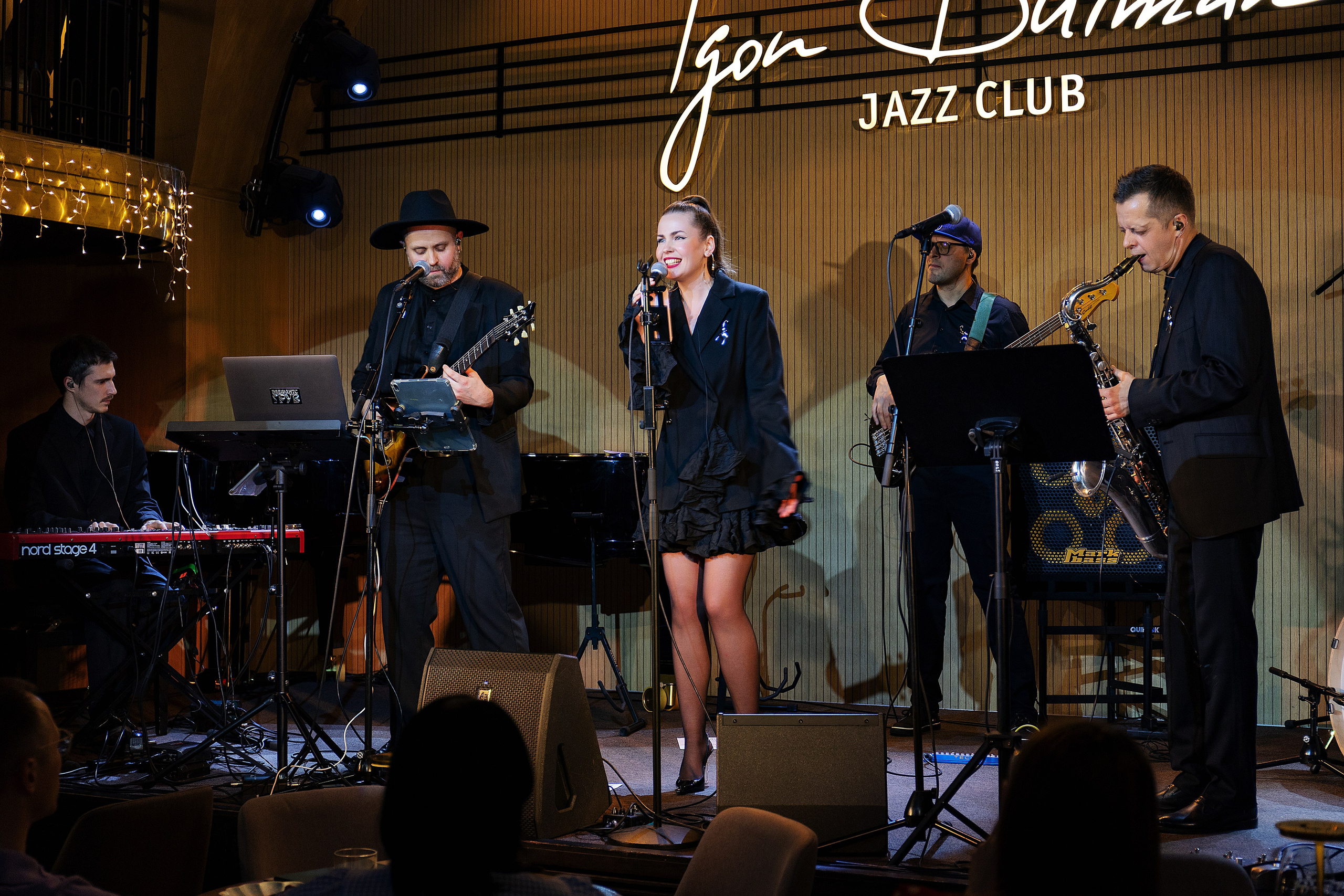 Джаз-клуб Игоря Бутмана | Санкт-Петербург, 2025. Репортажный фотограф