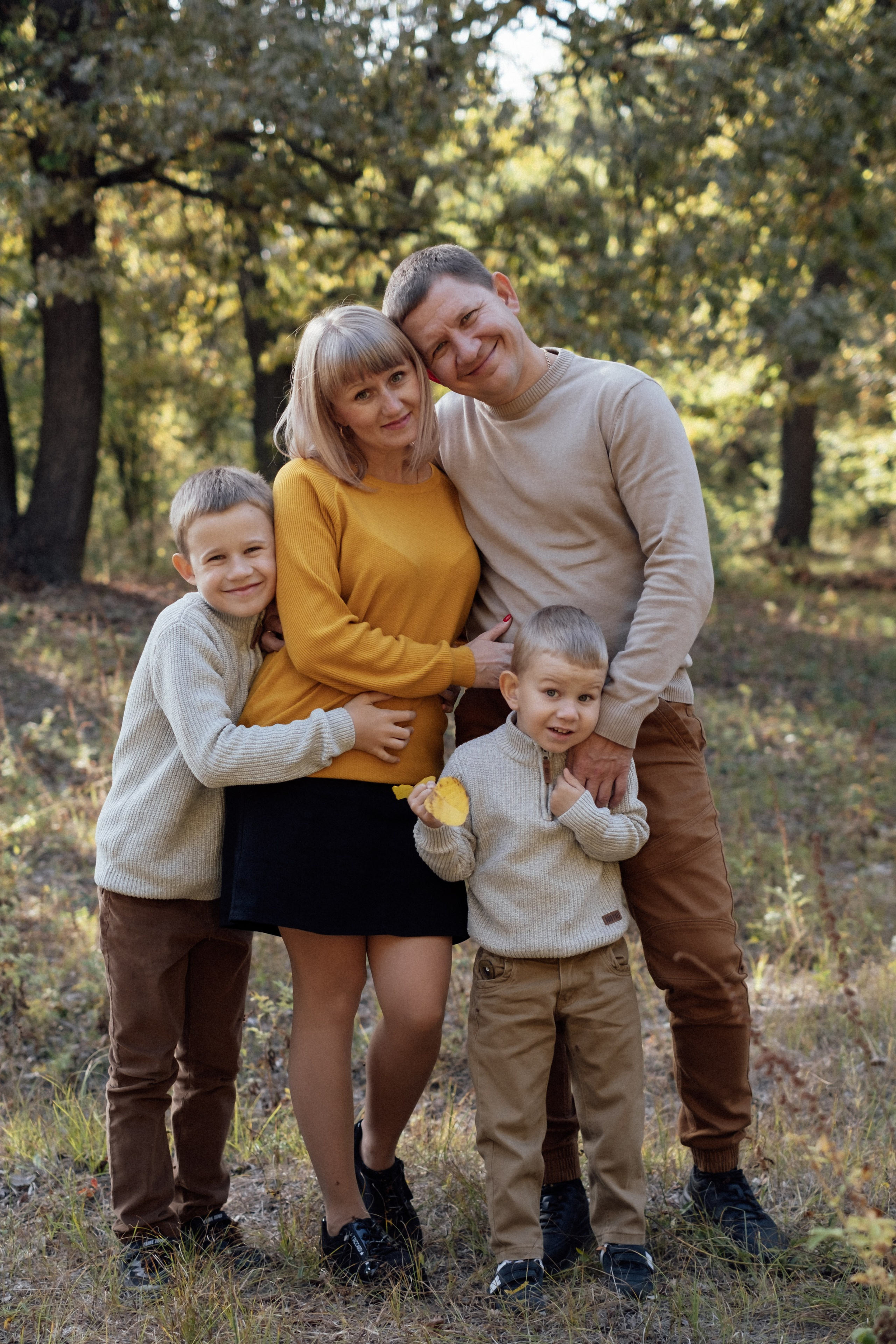 Семейная фотосессия в лесу. Свадебный и семейный фотограф г. Волгоград Биленко Ангелина