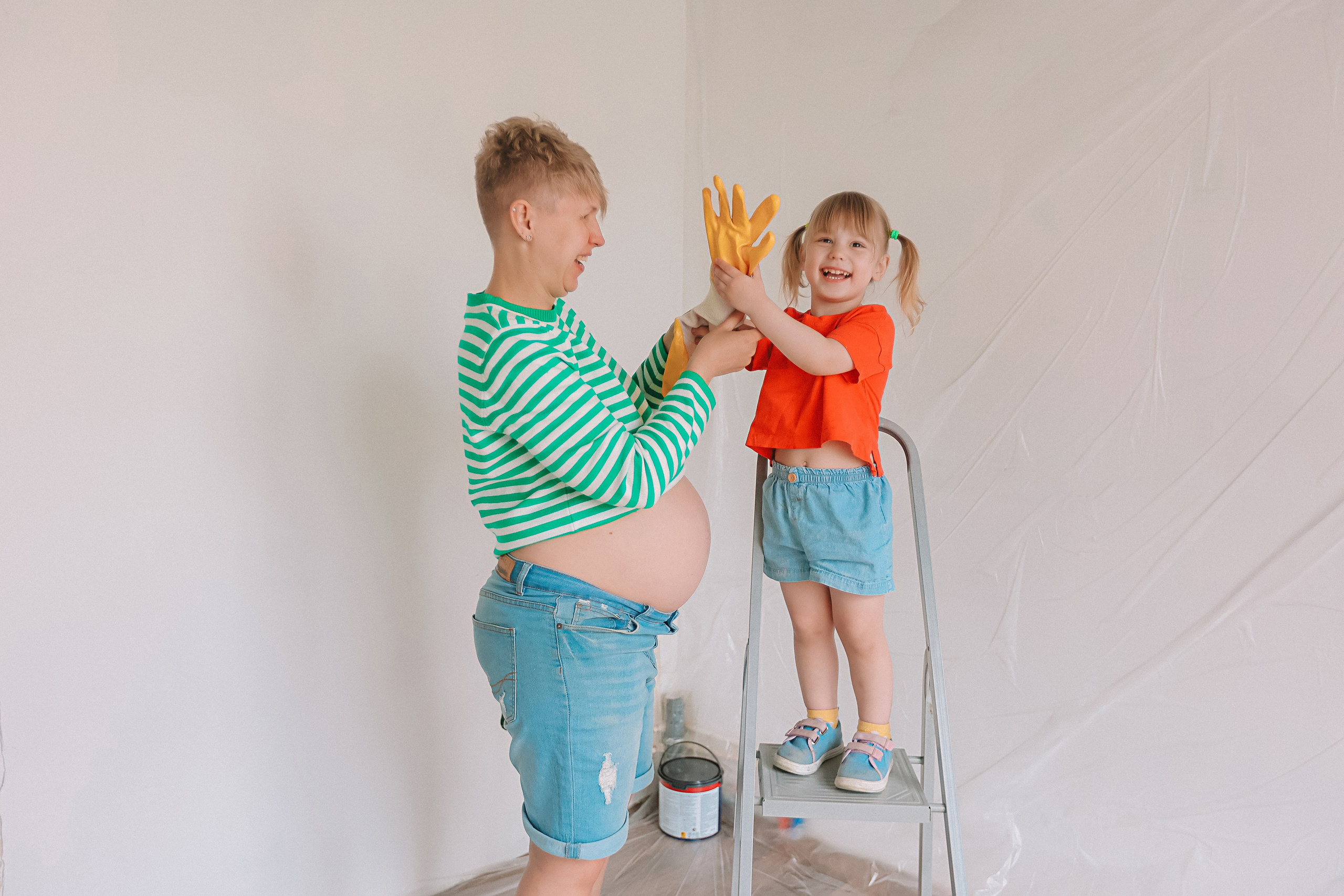 Ремонт. Семейный фотограф Тюмень, фотограф на роды Салмина Мария