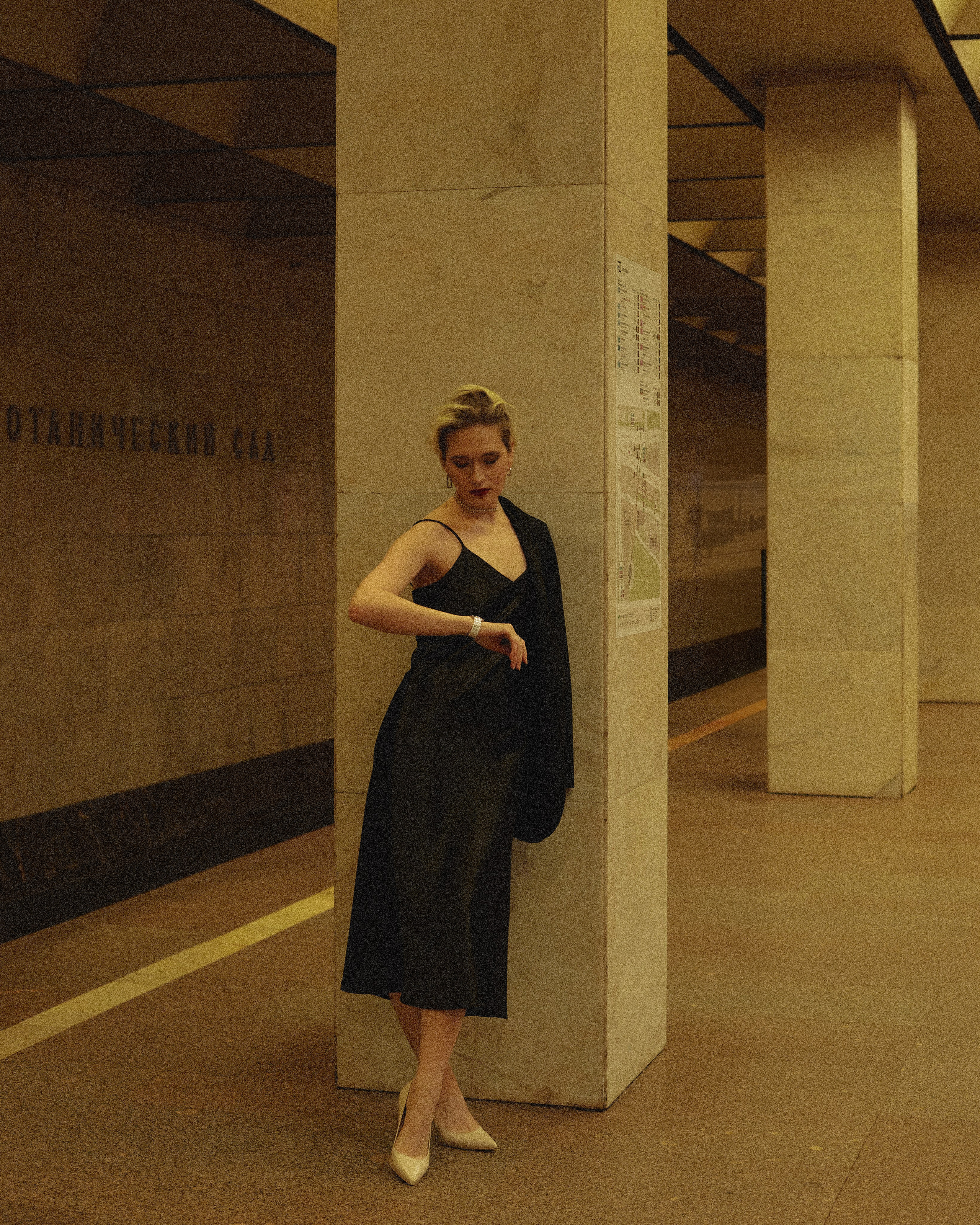 Анна Киселёва, модель, съемка в метрополитене. Фотограф. Love story, портрет, индивидуальные съемки. Фудфотограф