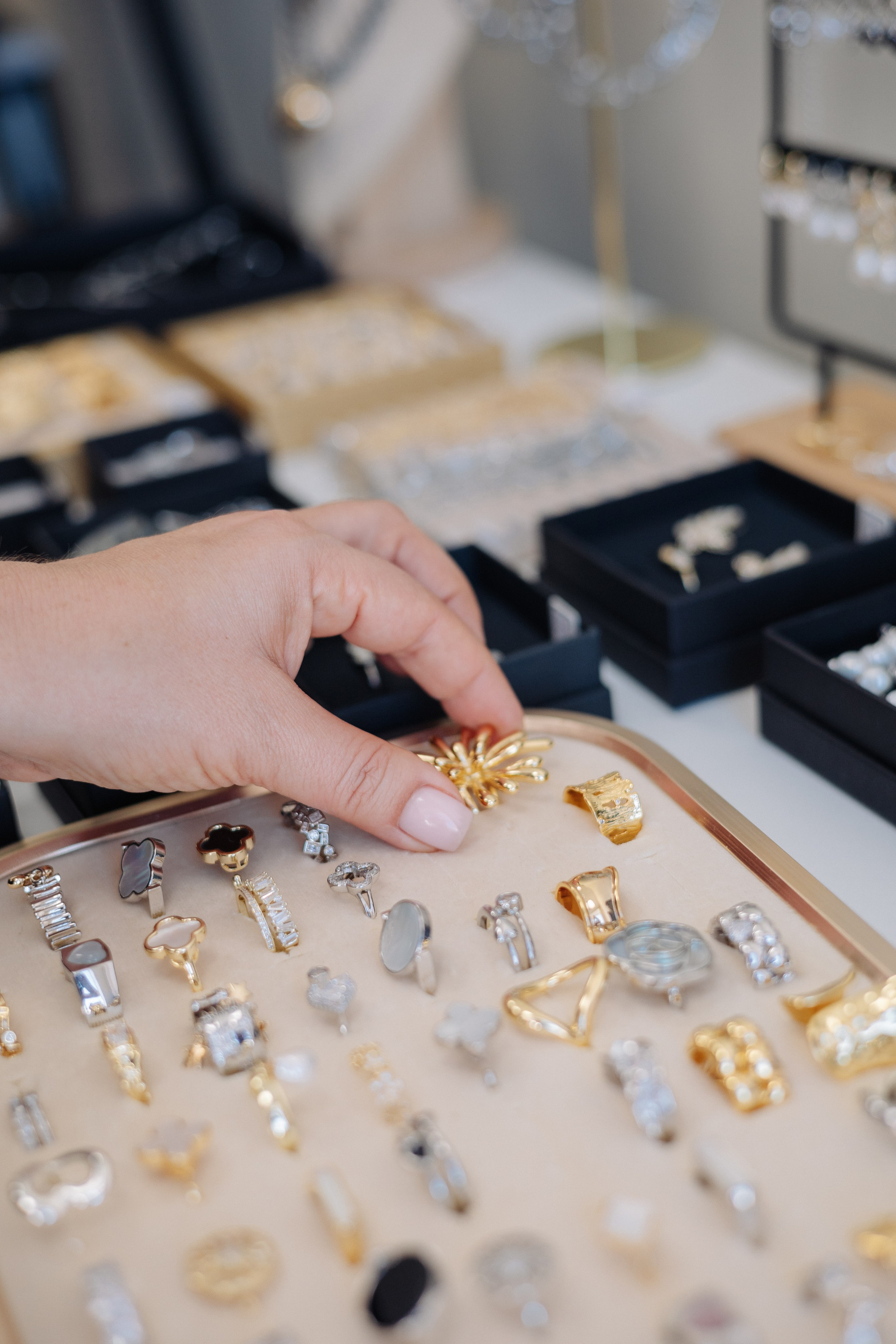 Song of Stones открытие шоурума Олеси Зверевой. Психолог, фотограф Мария Черницкая