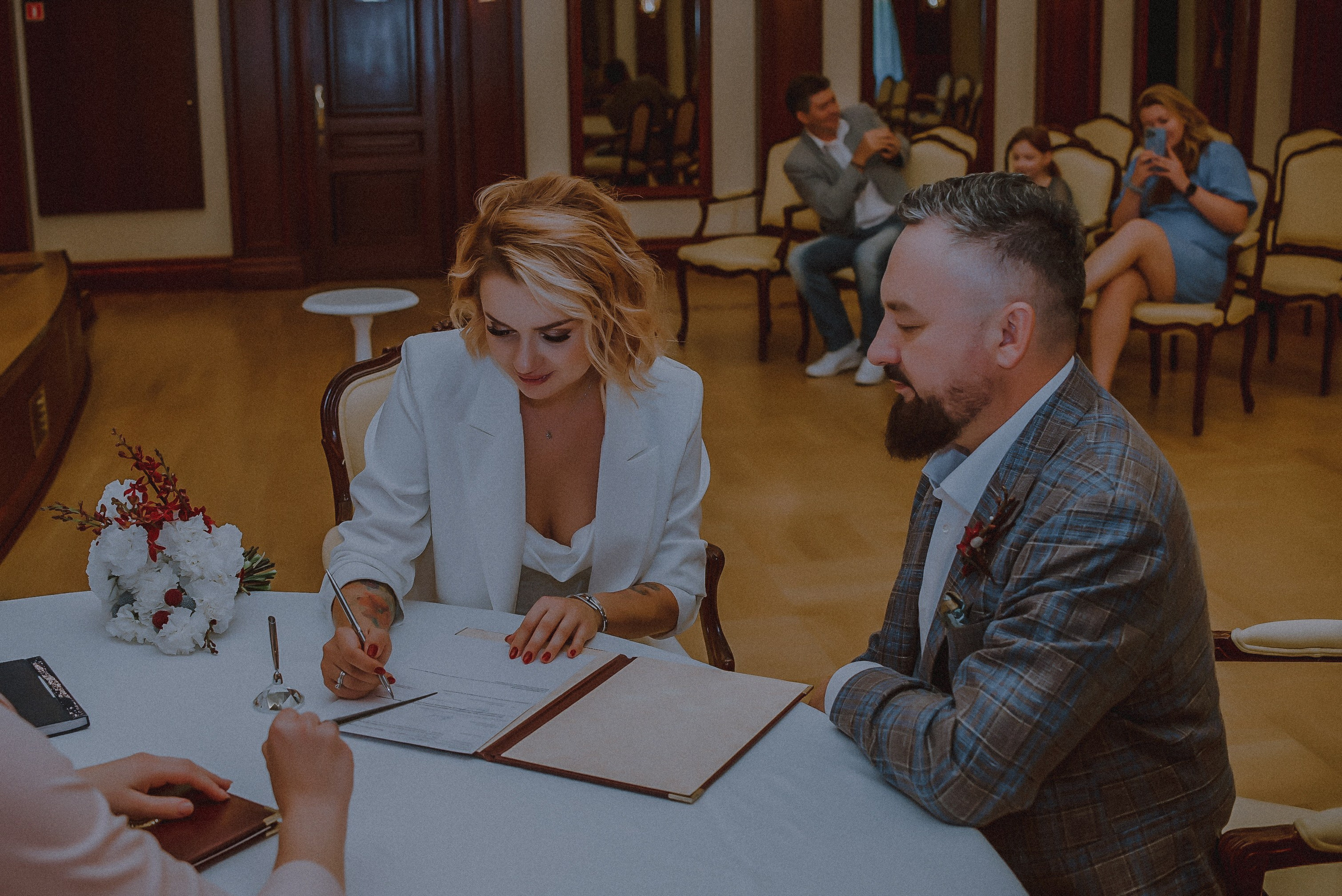 Love.exe: Запущен успешно. Свадебный и семейный фотограф в Москве Сажина Кристина КиМ. Свадебный оператор в Москве Сажин Максим