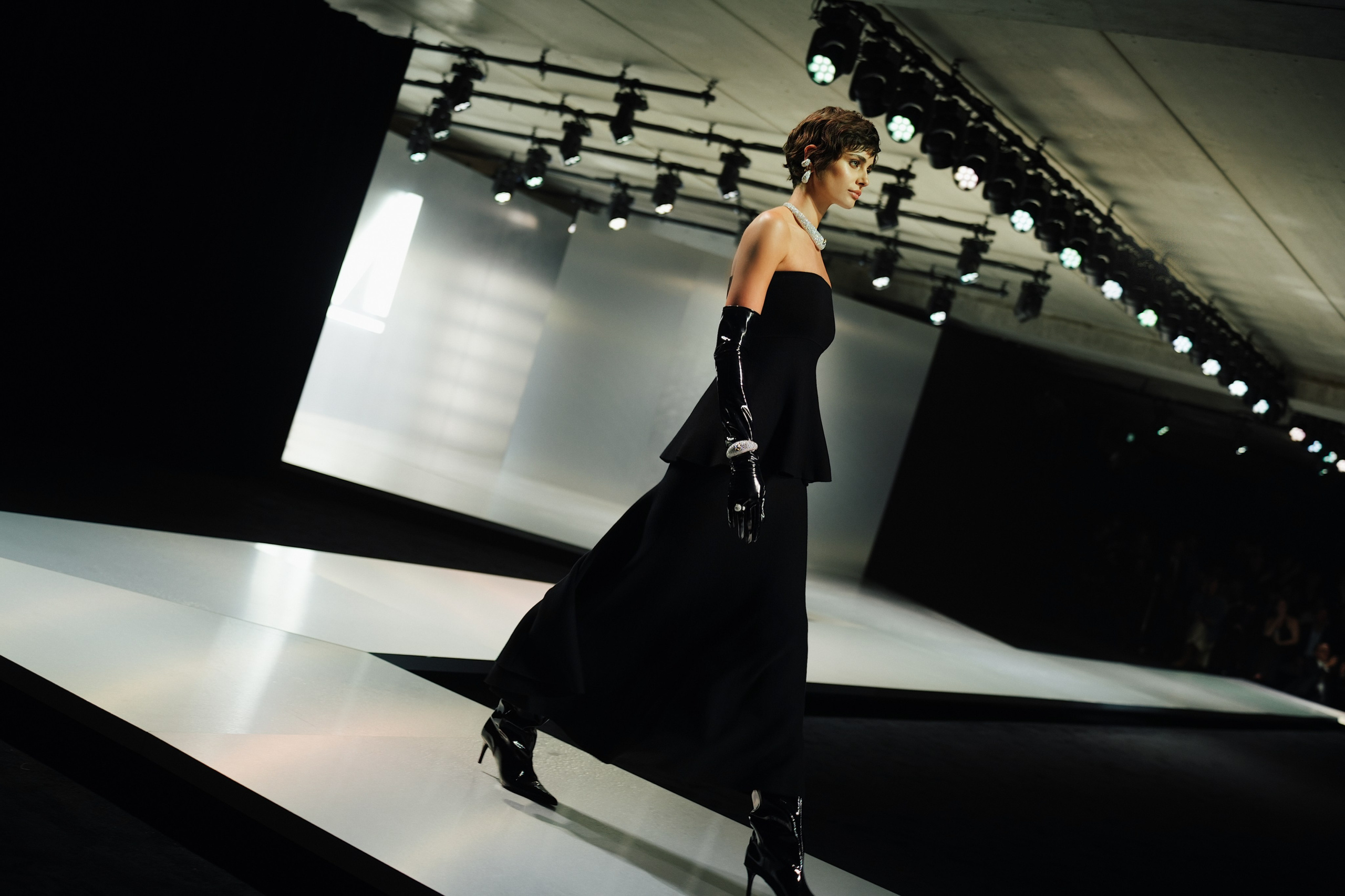 Messika SS'25. Photographer of your fashion moments