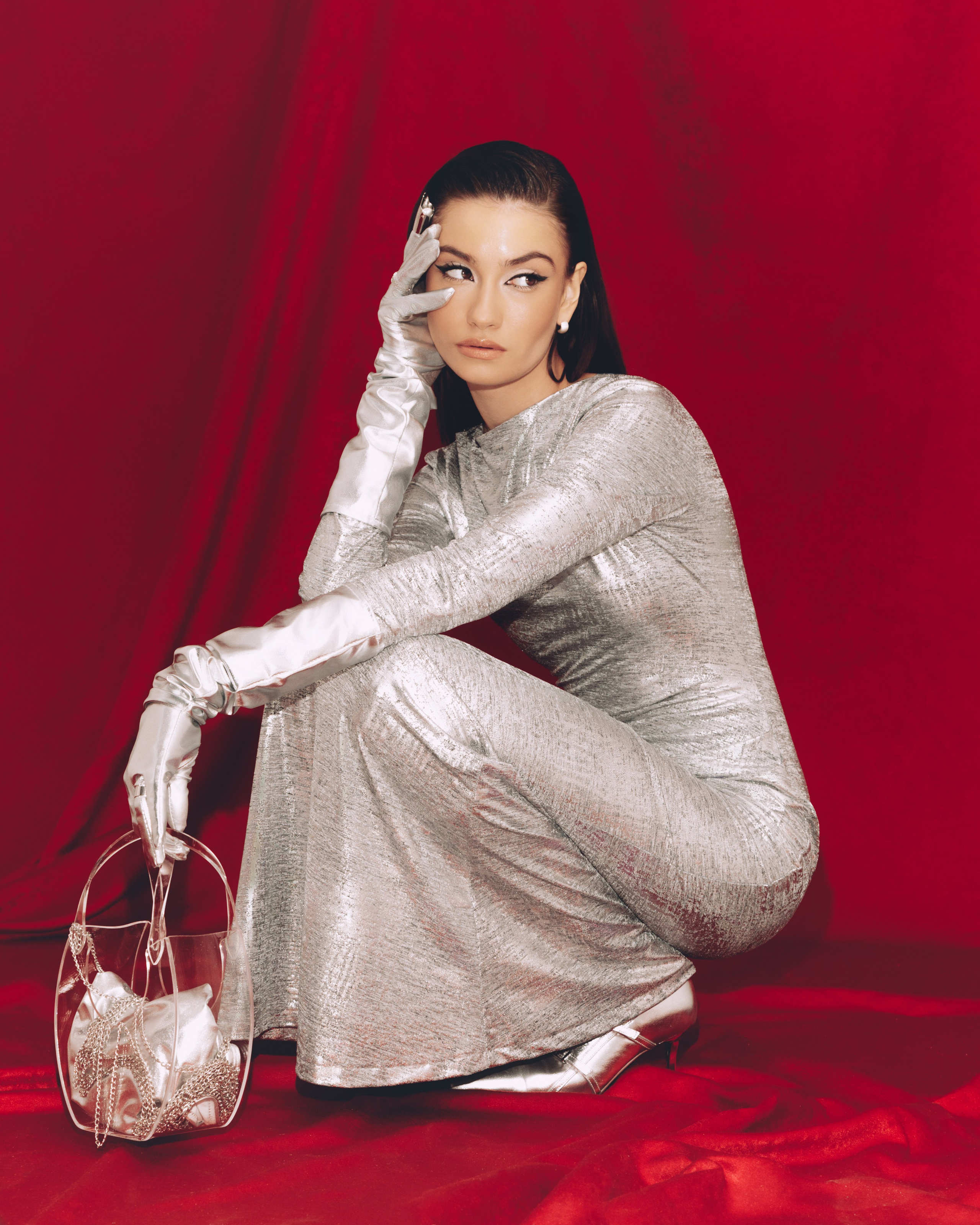 Александра, 40-42, рост 173. KED Production — продакшн из СПб. Создаём фото, видео и контент, который помогает брендам и селлерам продавать больше