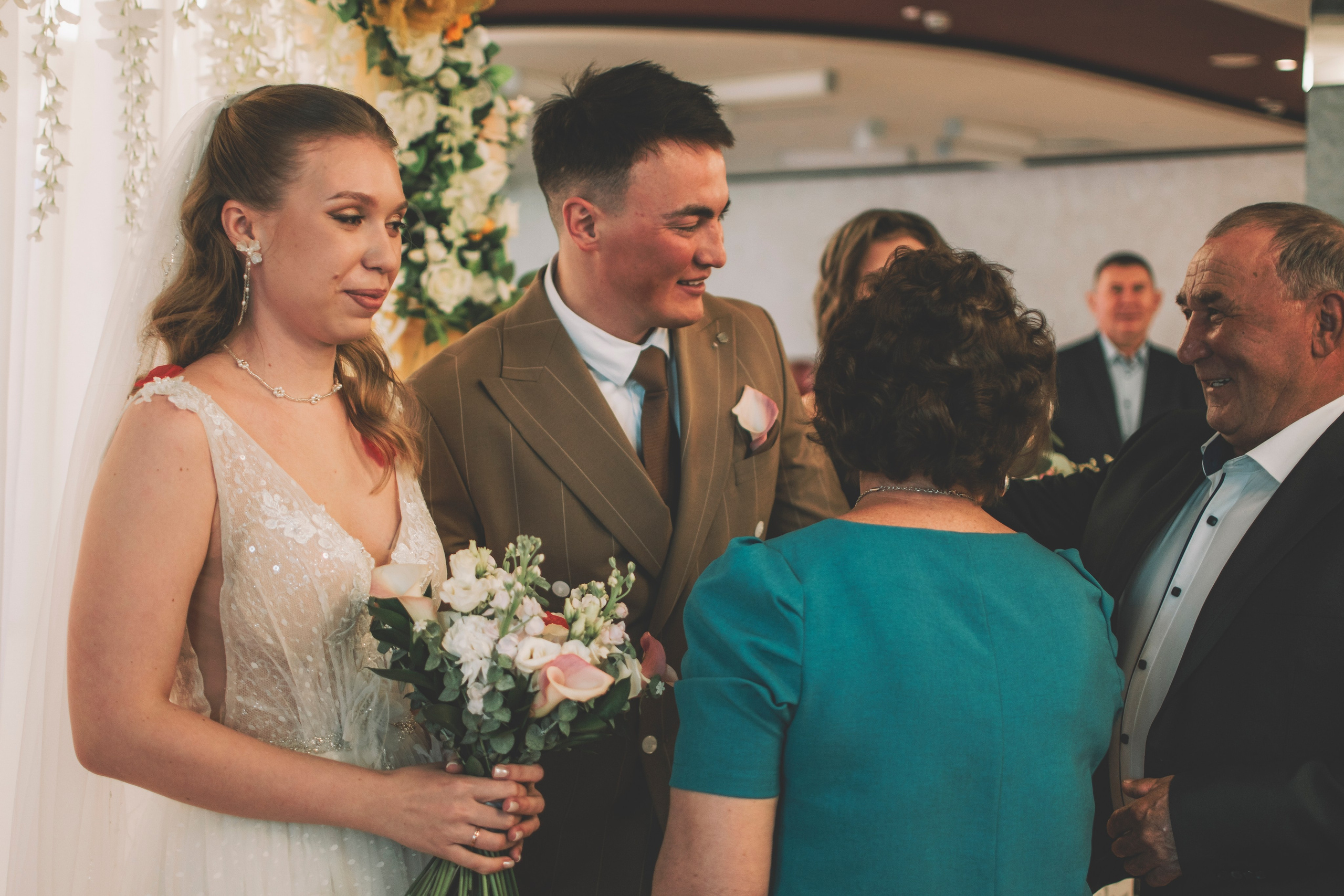 Альберт и Анастасия (Студийная фотосессия, роспись в ДК Нефтяник + фотосессия с гостями). Семейный и свадебный фотограф Губкинский и Ставрополь