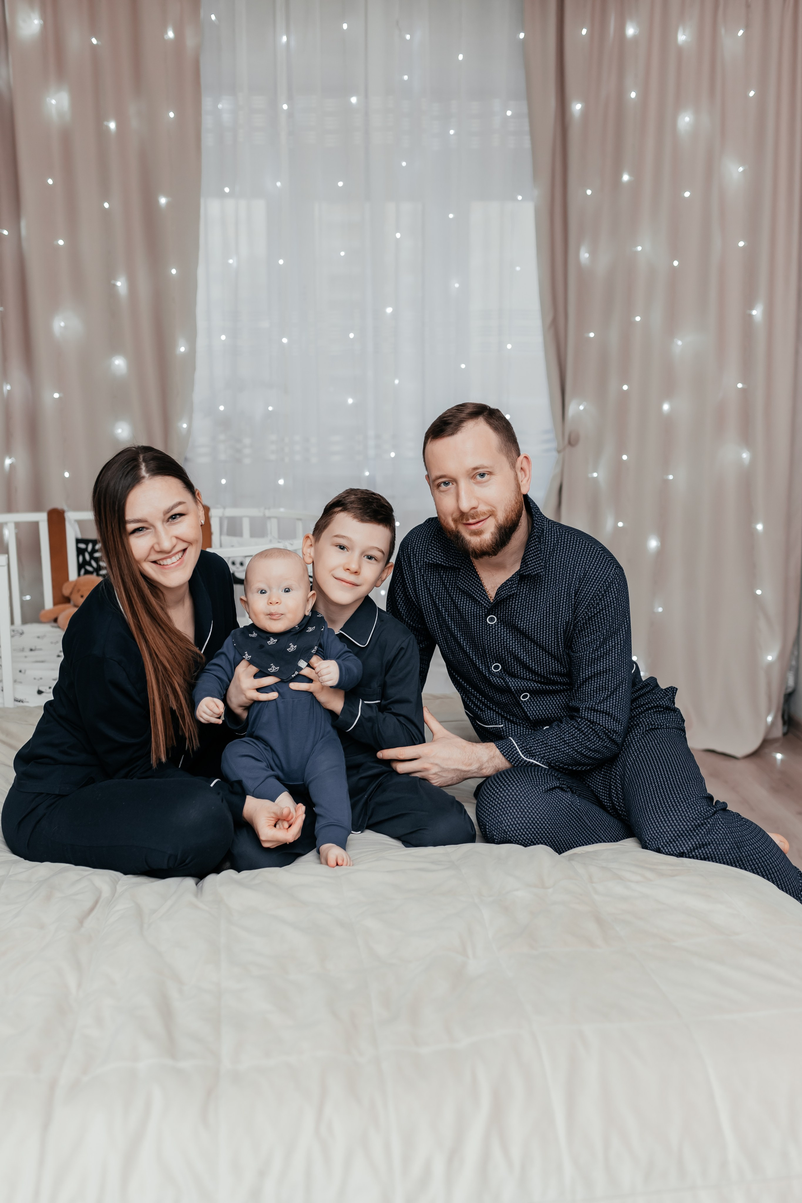 Саша, Кристина, Богдан, Степа. Семейный и домашний фотограф в Москве и МО Королева Валерия