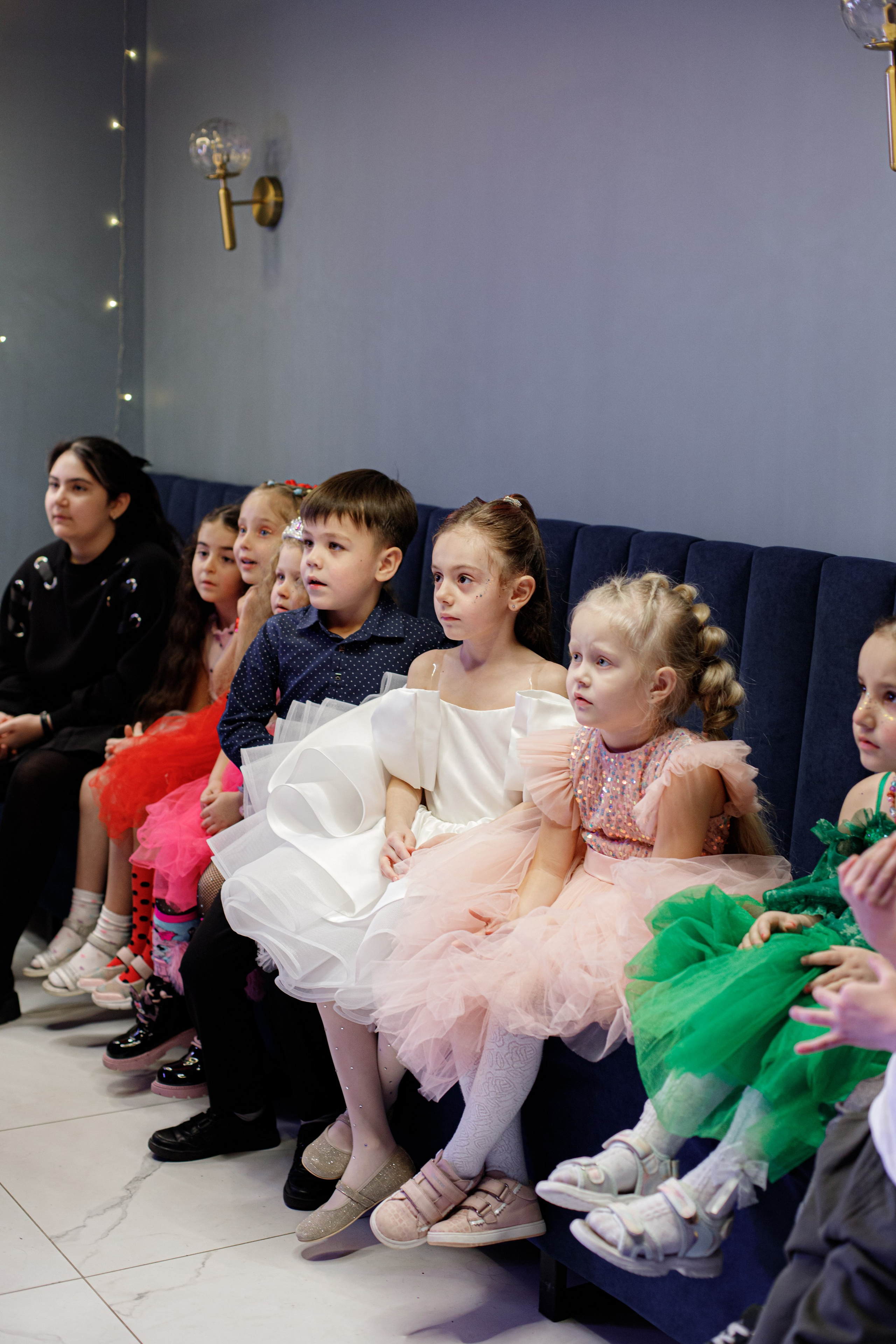 ASIA'S BIRTHDAY PARTY. Photokarish