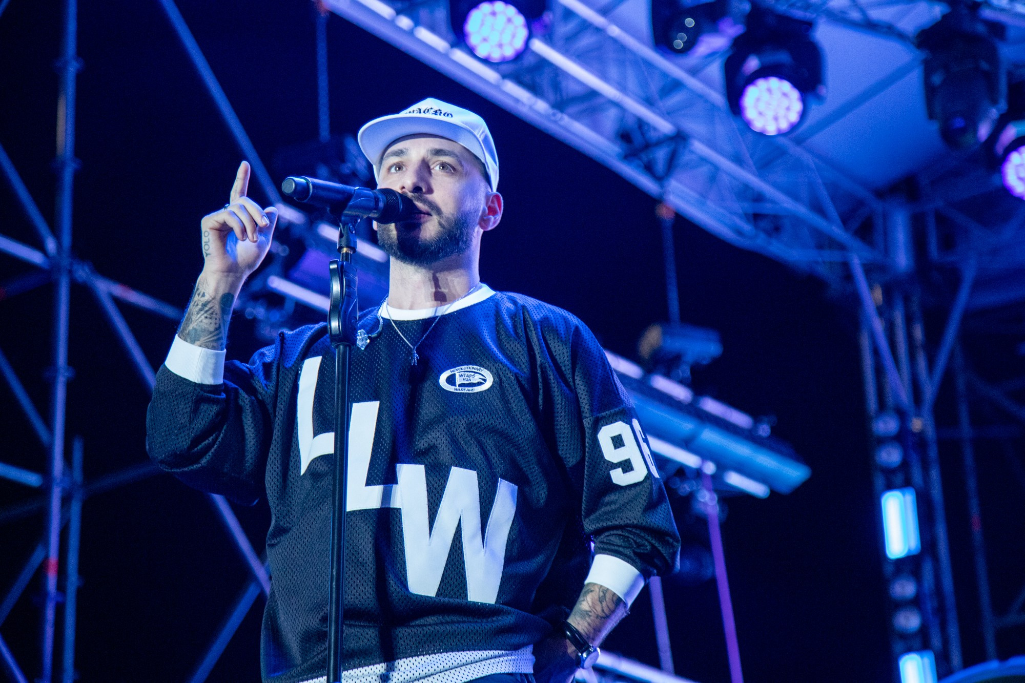 L'One. Репортажный, промышленный и маркетплейс-фотограф Дмитрий Чернат