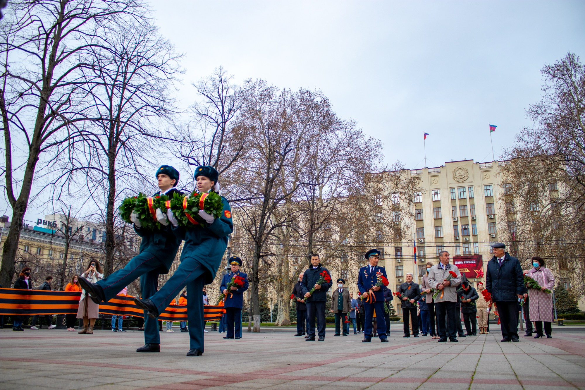 День Героев Отечества. Репортажный, промышленный и маркетплейс-фотограф Дмитрий Чернат