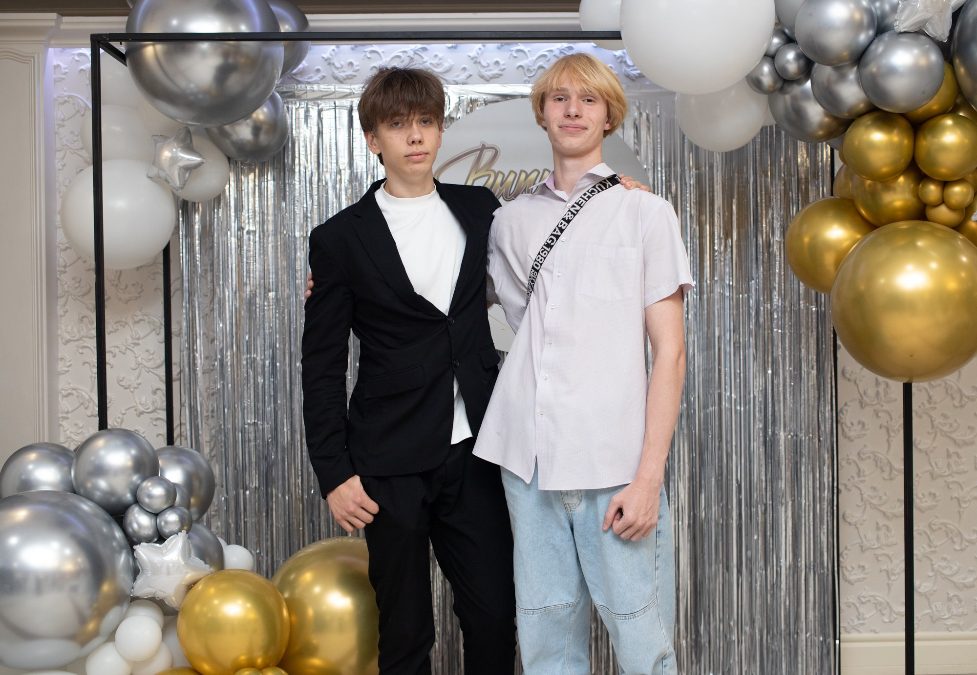 Выпускной 9-й класс. Репортажный, промышленный и маркетплейс-фотограф Дмитрий Чернат