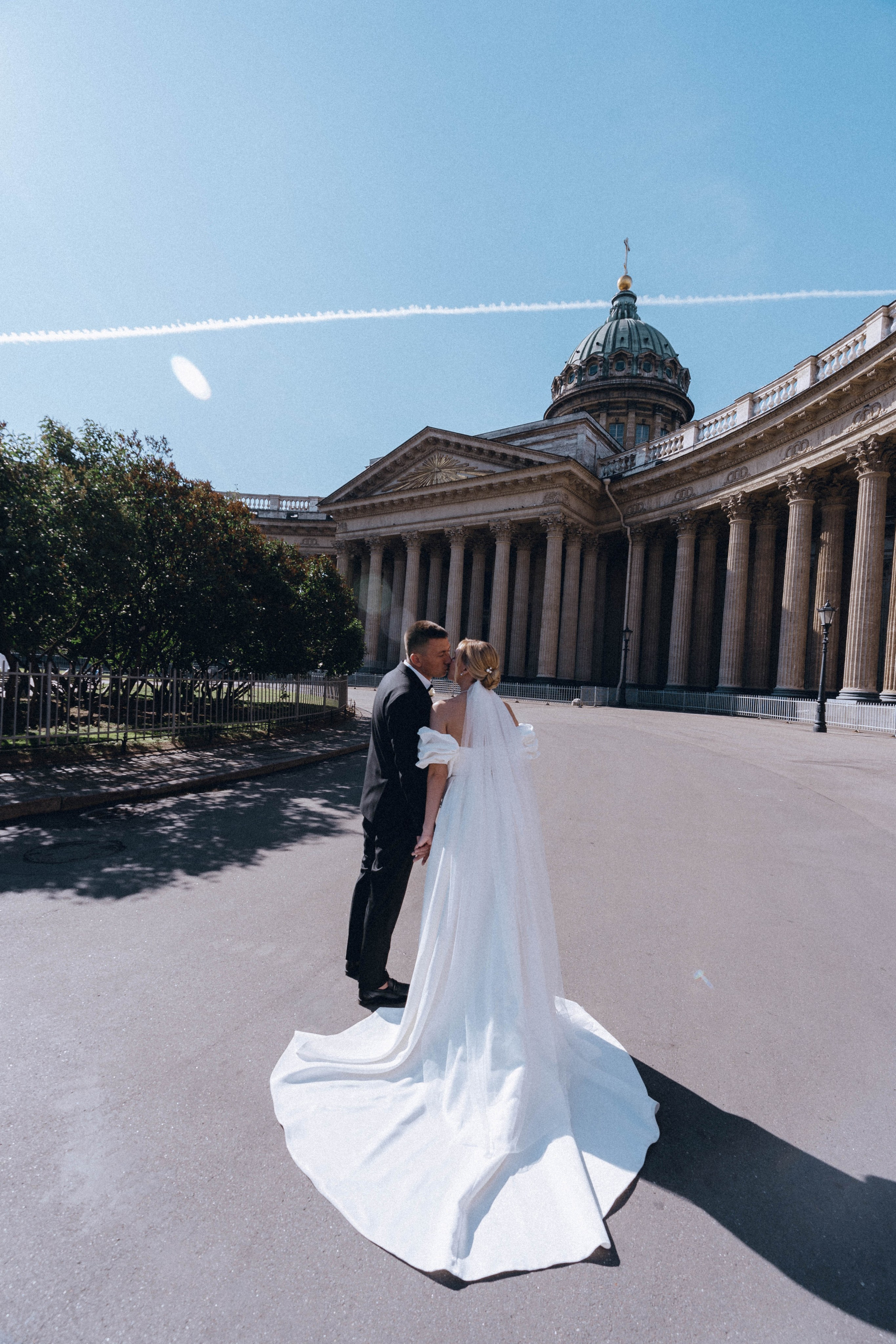 СВАДЕНБНАЯ СЬЕМКА НА КАТЕРЕ ПО КАНАЛАМ САНКТ-ПЕТЕРБУРГА И В АКВАТОРИИ НЕВЫ. Профессиональный фотограф, Санкт-Петербург — Виктория Богомолова