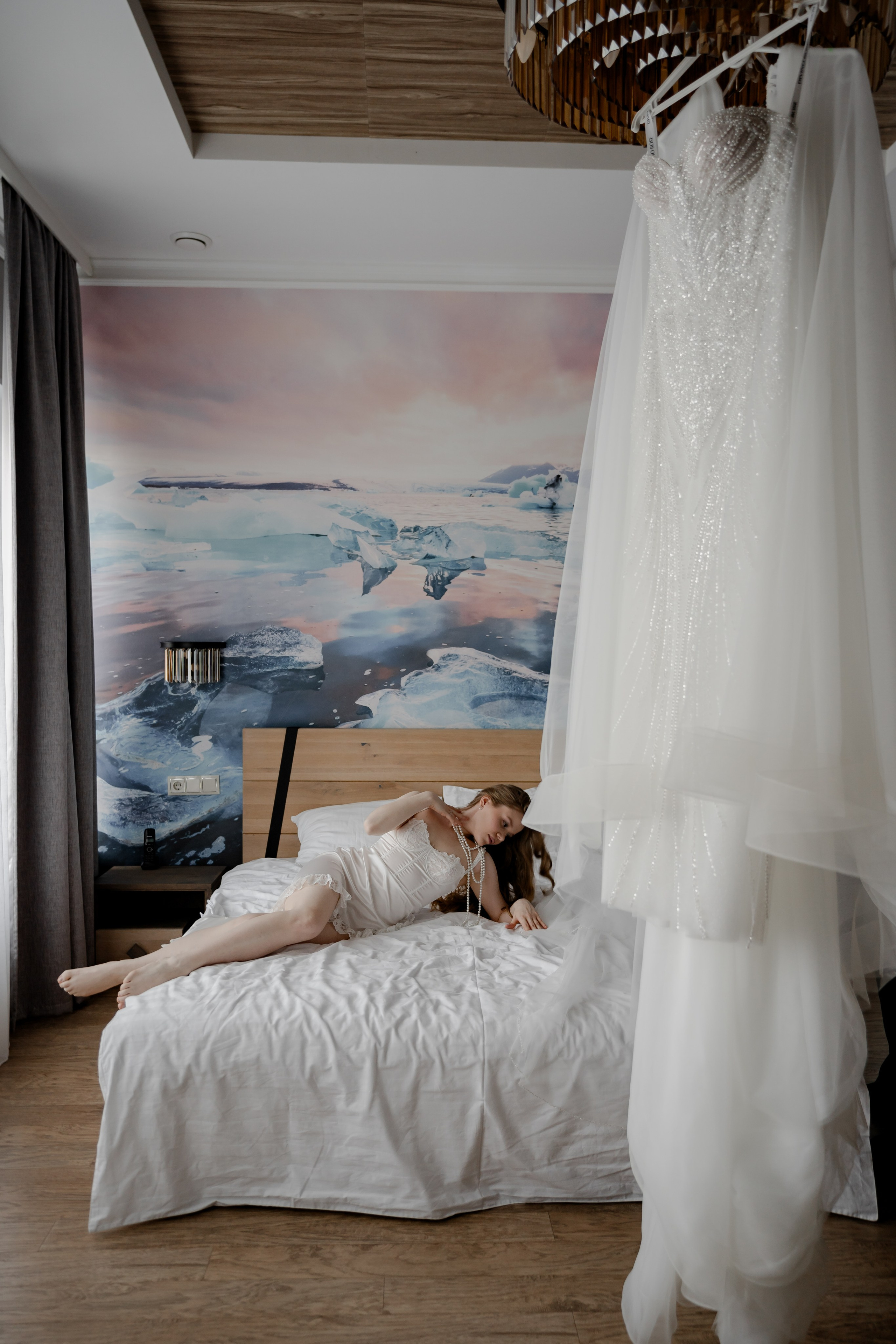 СВАДЕБНАЯ СЬЕМКА СБОРОВ В ОТЕЛЕ И ВЫЕЗД НА ЦЕРЕМОНИЮ (СНЯТО В СИБИРЕ В НИЖНЕВАРТОВСКЕ). Профессиональный фотограф, Санкт-Петербург — Виктория Богомолова