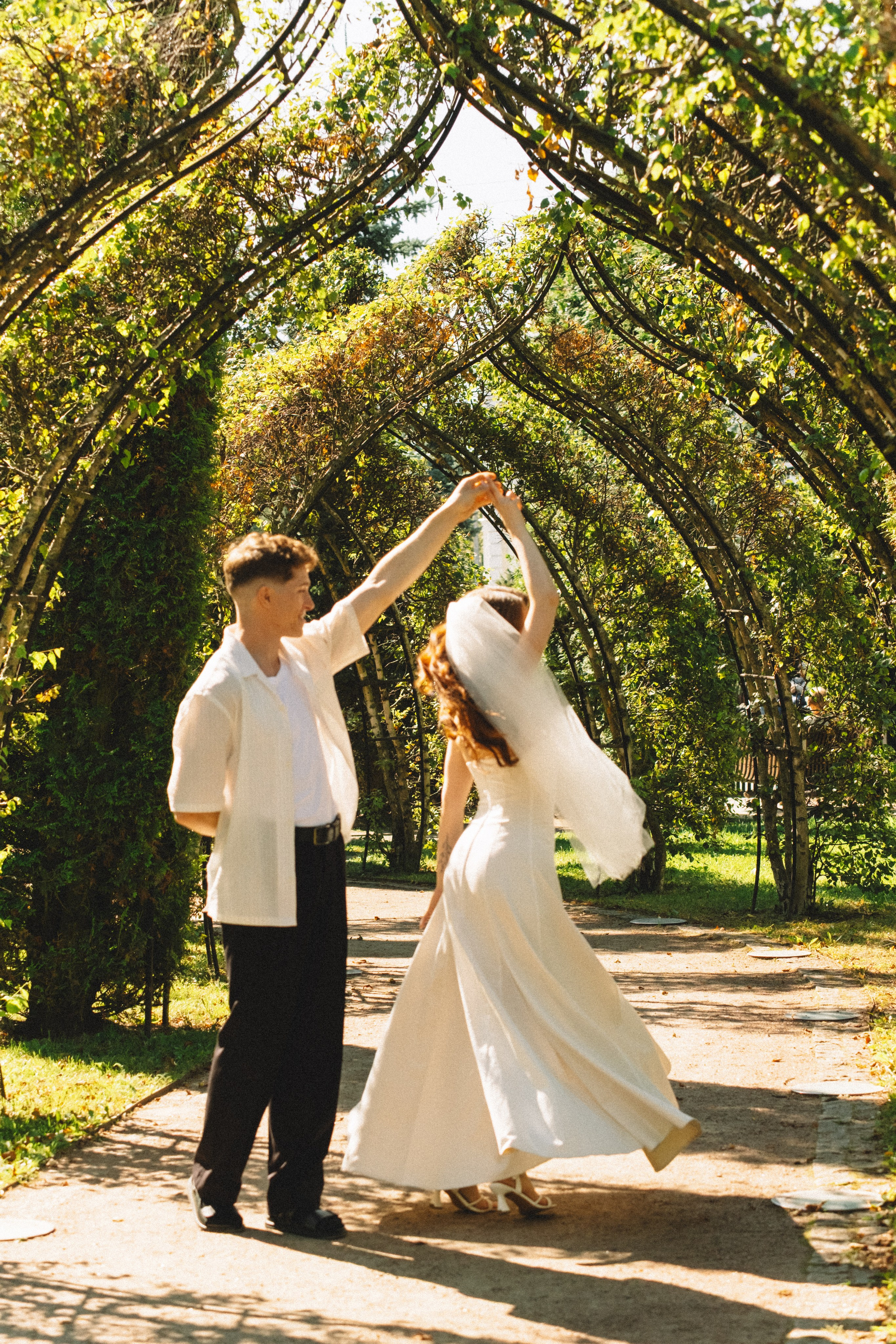 СВАДЕБНАЯ СЬЕМКА В ПЕТЕРГОФЕ И СЬЕМКА РЕПОРТАЖА В ЗАГСЕ ПЕТЕРГОФА. Профессиональный фотограф, Санкт-Петербург — Виктория Богомолова