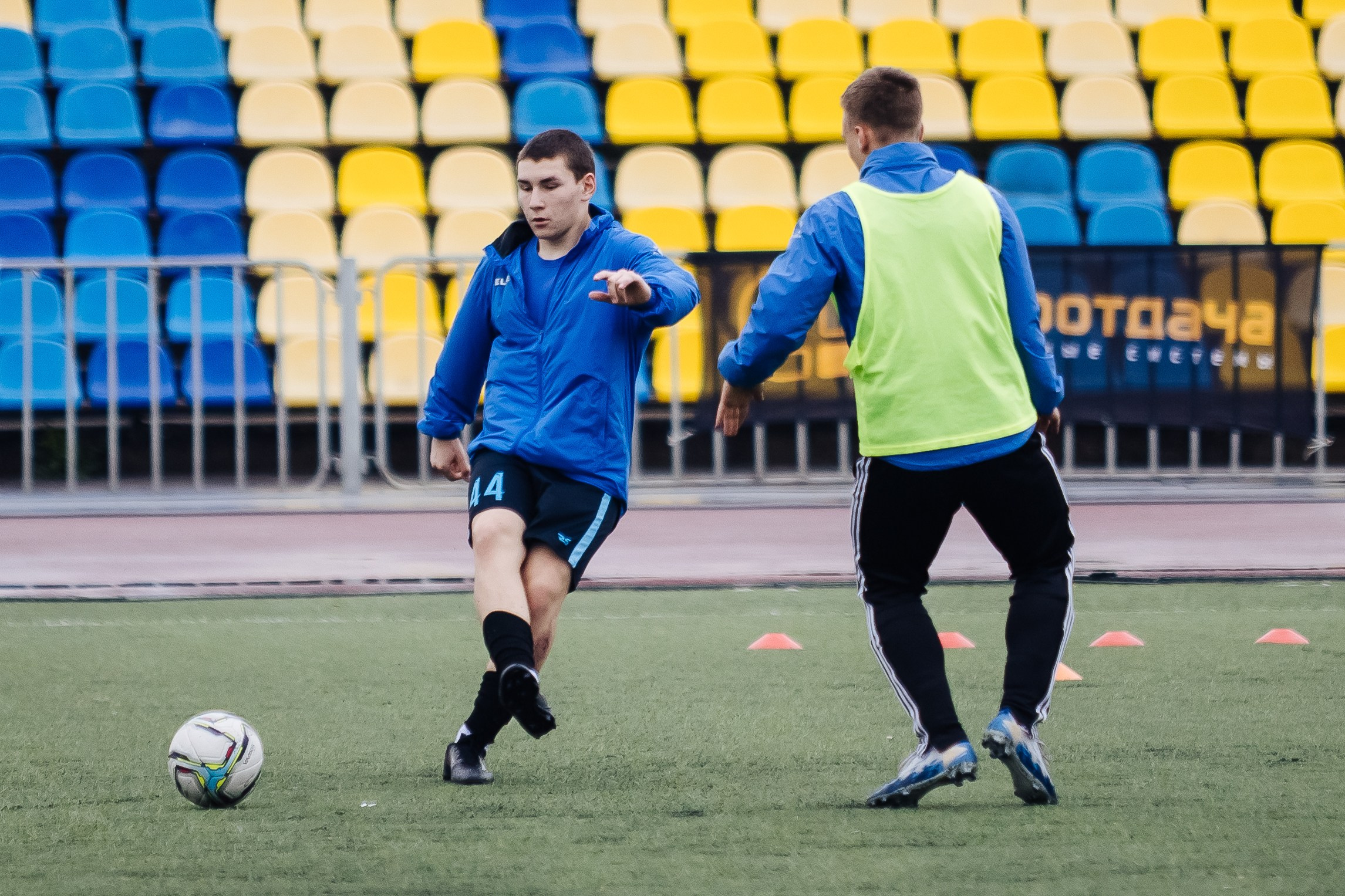 ФК «Металлург-Магнитогорск» — ФК «Триумф» // 03.05.25. Денис Прохоров Фотограф в г. Магнитогорск