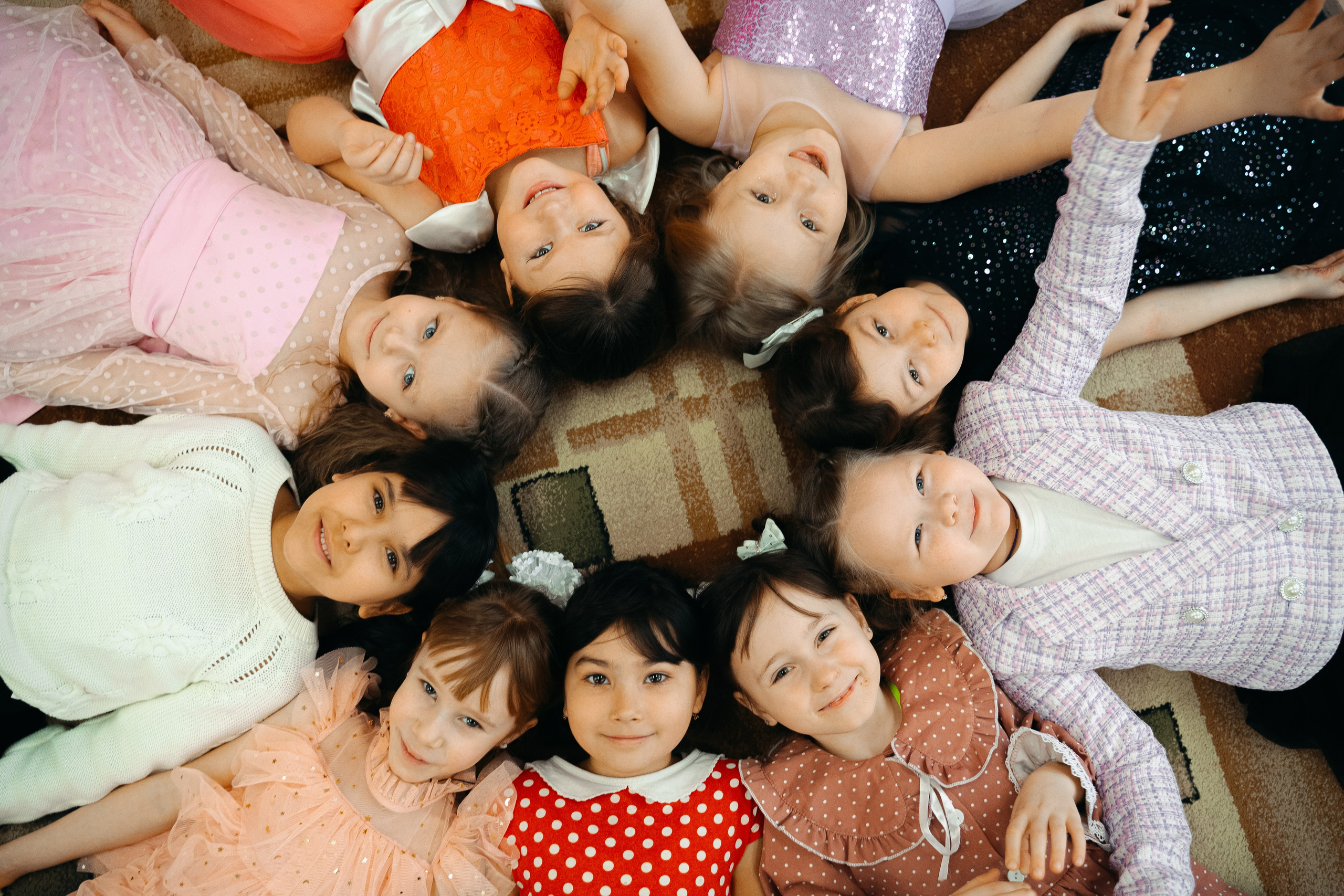 ВЫПУСКНИКИ ДЕТСКОГО САДА. МАРГАРИТА КУДРЯШОВА СВАДЕБНЫЙ И СЕМЕЙНЫЙ ФОТОГРАФ ТВЕРЬ МОСКВА