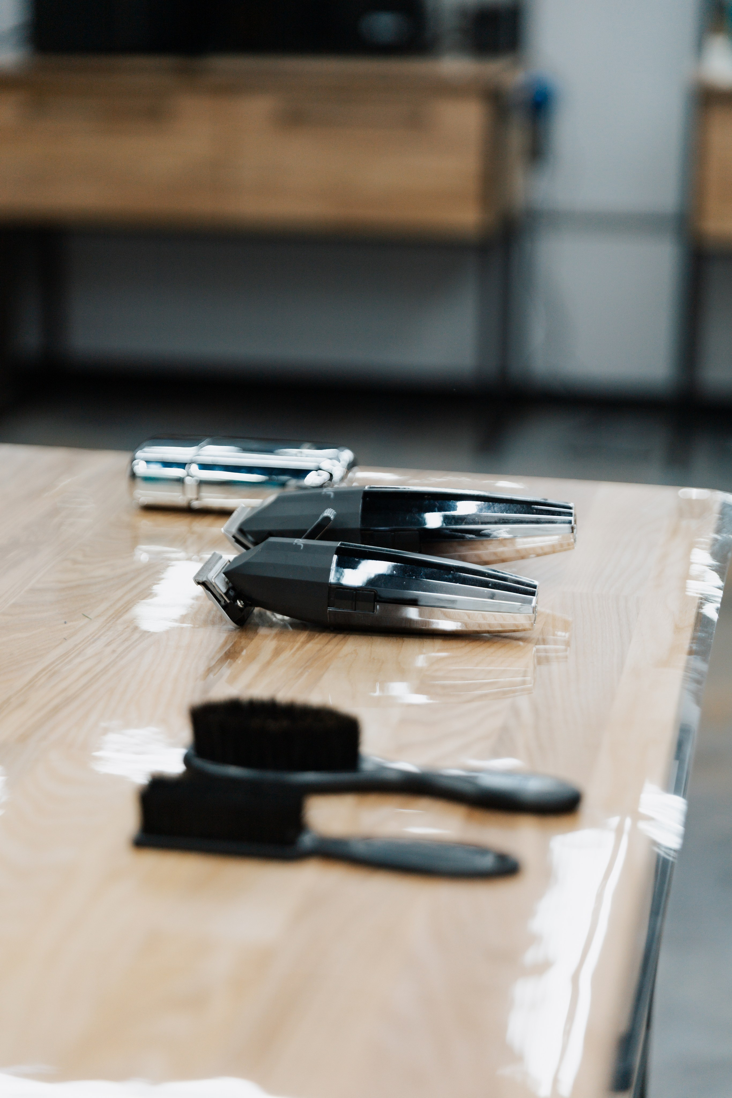 DERBY BARBERSHOP. LIYALEE PHOTO