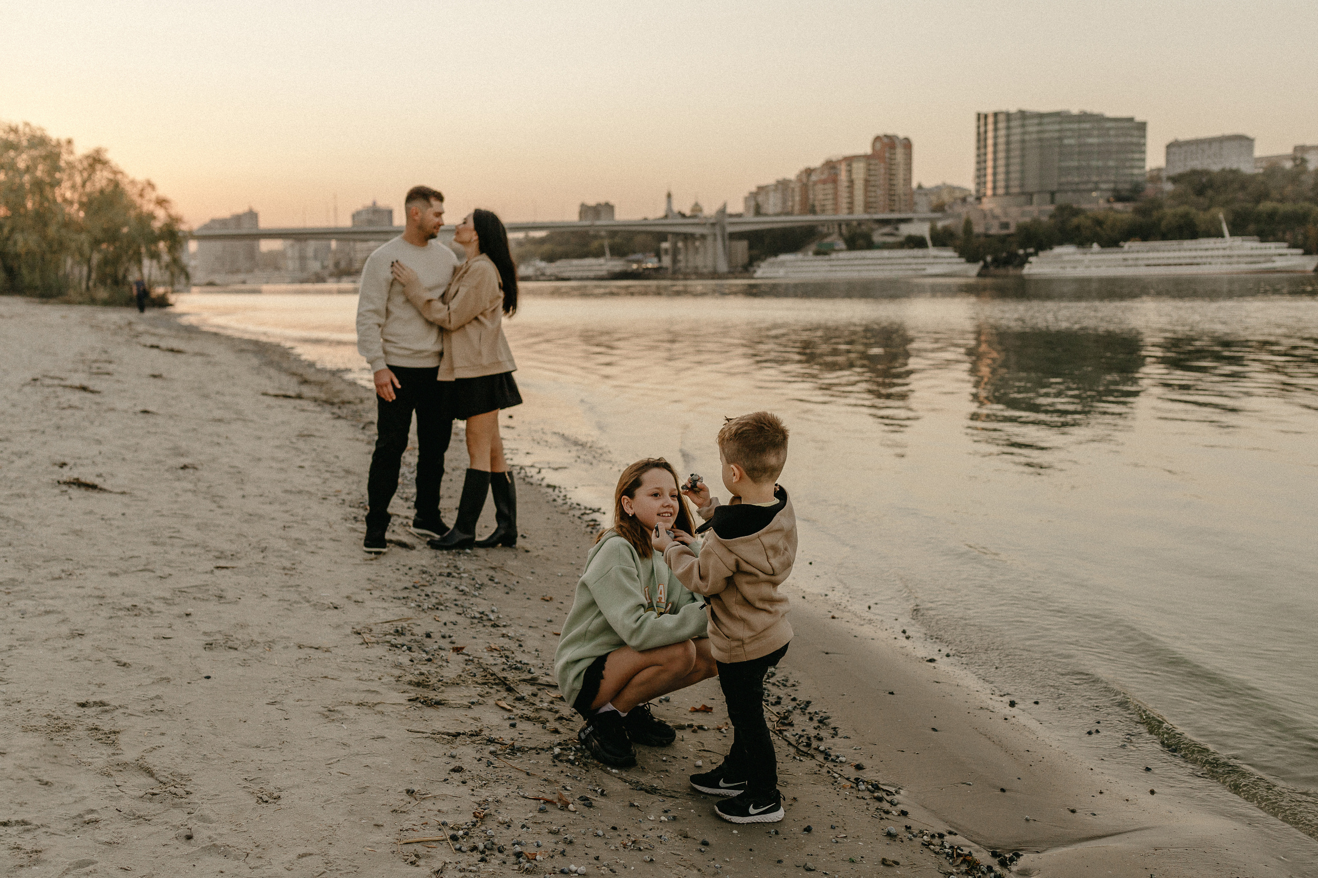 Набережная Дон. Семейный и свадебный фотограф в Краснодарском крае и РА Юлия Голуб