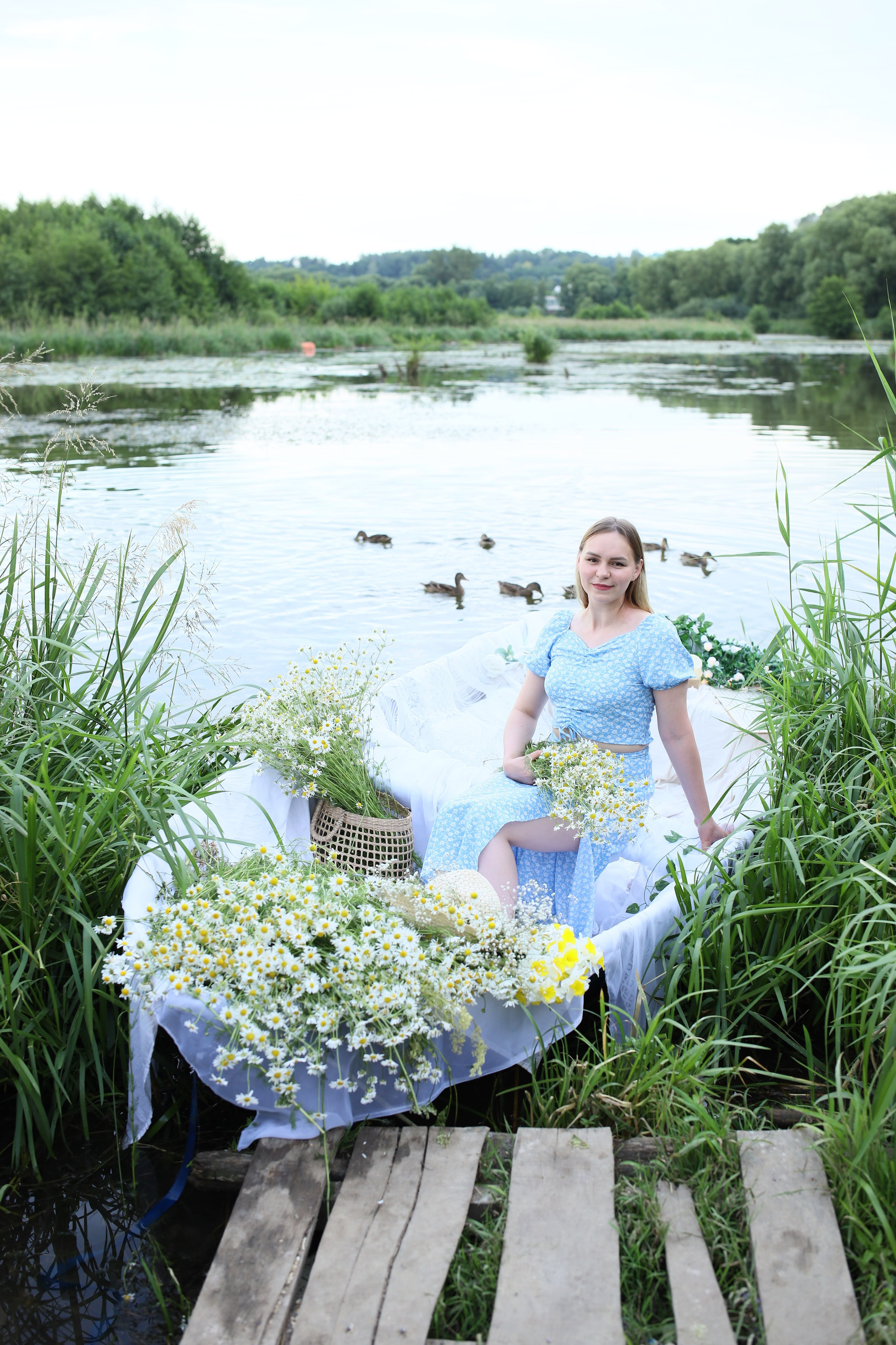 Настя, лодка. Фотограф Игорь Михайлов