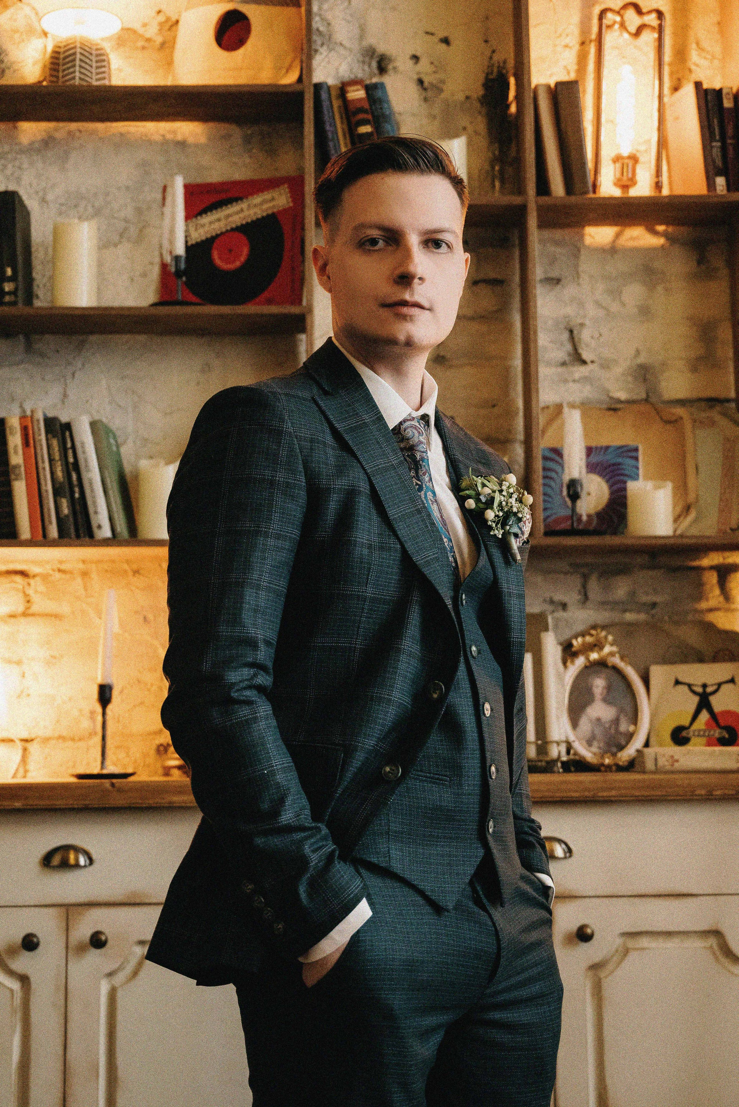 Артем и Галя. Тамара Власова