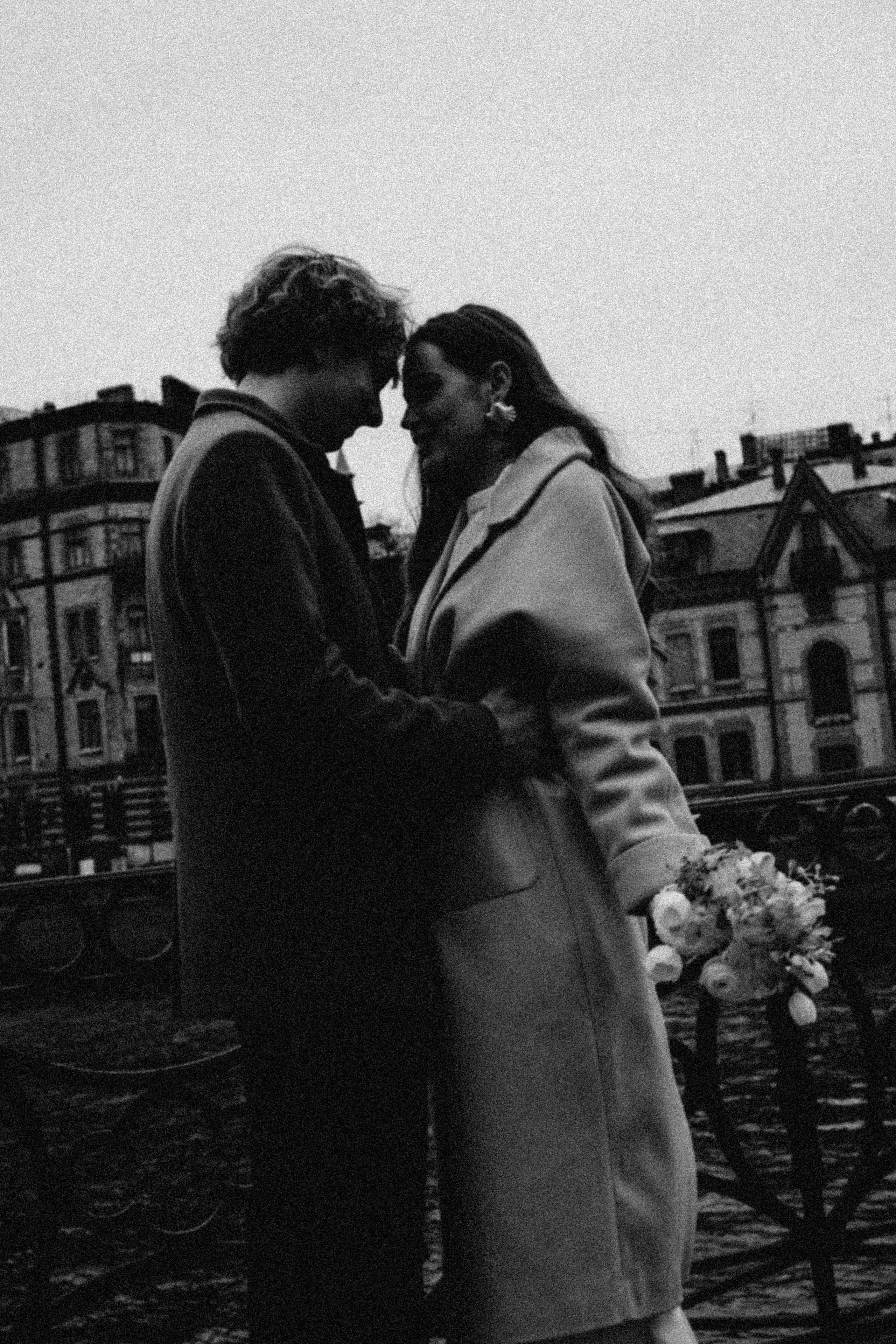 СВАДЕБНАЯ ПРОГУЛКА ПО ПЕТРОГРАДКЕ ВЕСНОЙ (ФОТОСЕССИИЯ ПАРЫ СВАДЕБНАЯ). Профессиональный фотограф, Санкт-Петербург — Виктория Богомолова