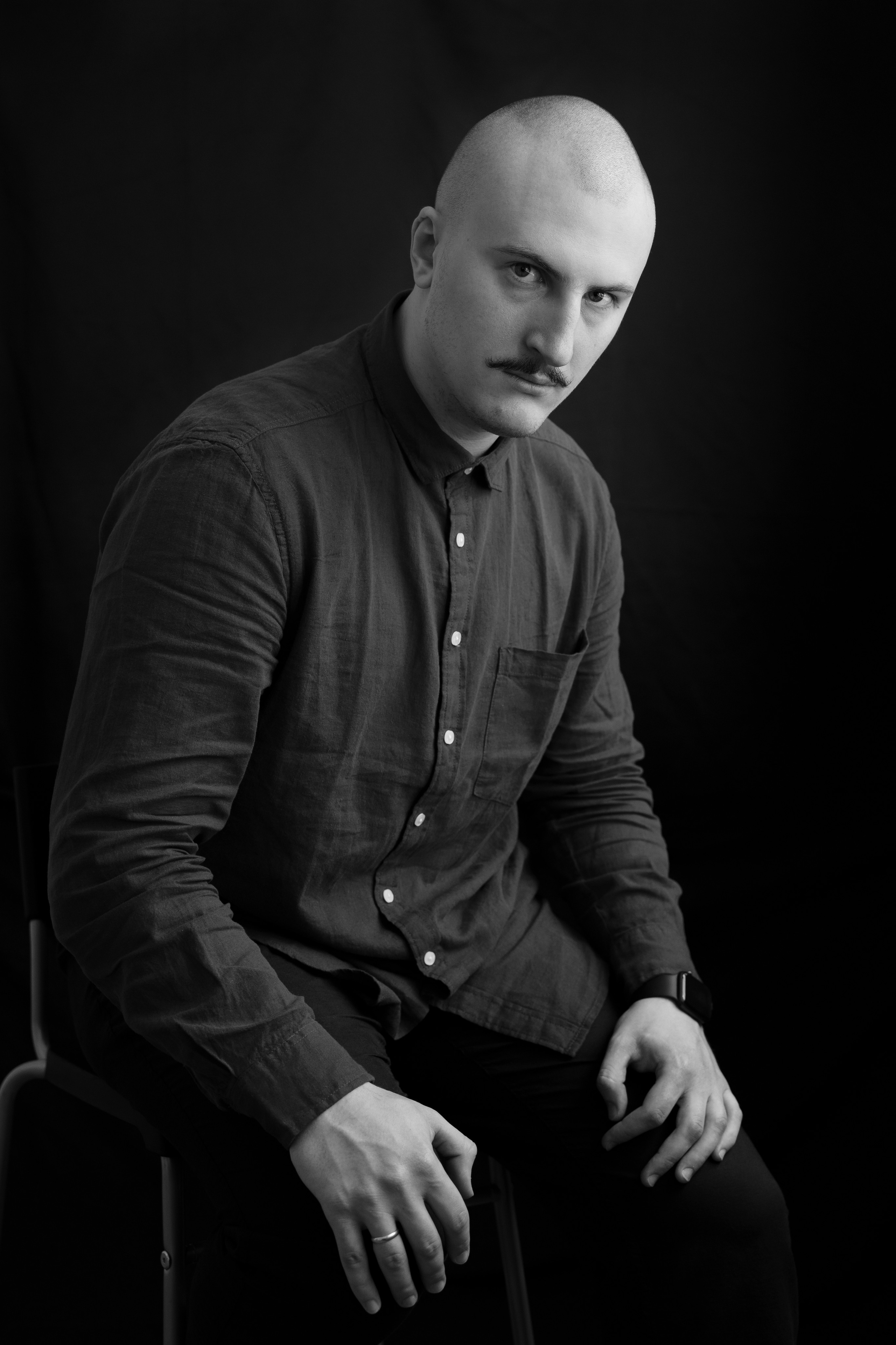 Автопортрет. Оператор-постановщик и фотограф Филипп Угланов