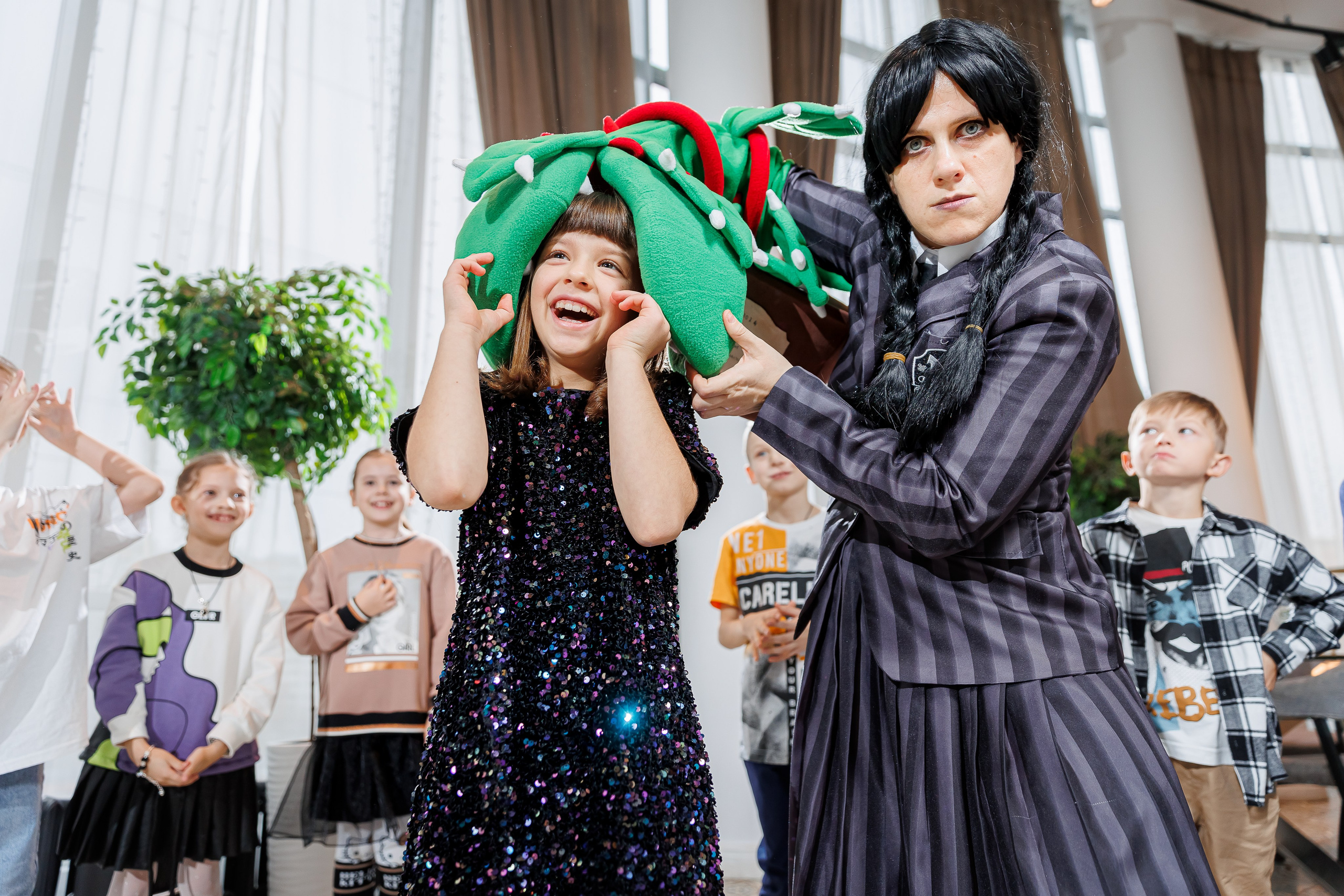 День рождения Насти «Венсдэй во Вкусотеррии». Семейный и детский фотограф Комина Елена, Власиха, Одинцово