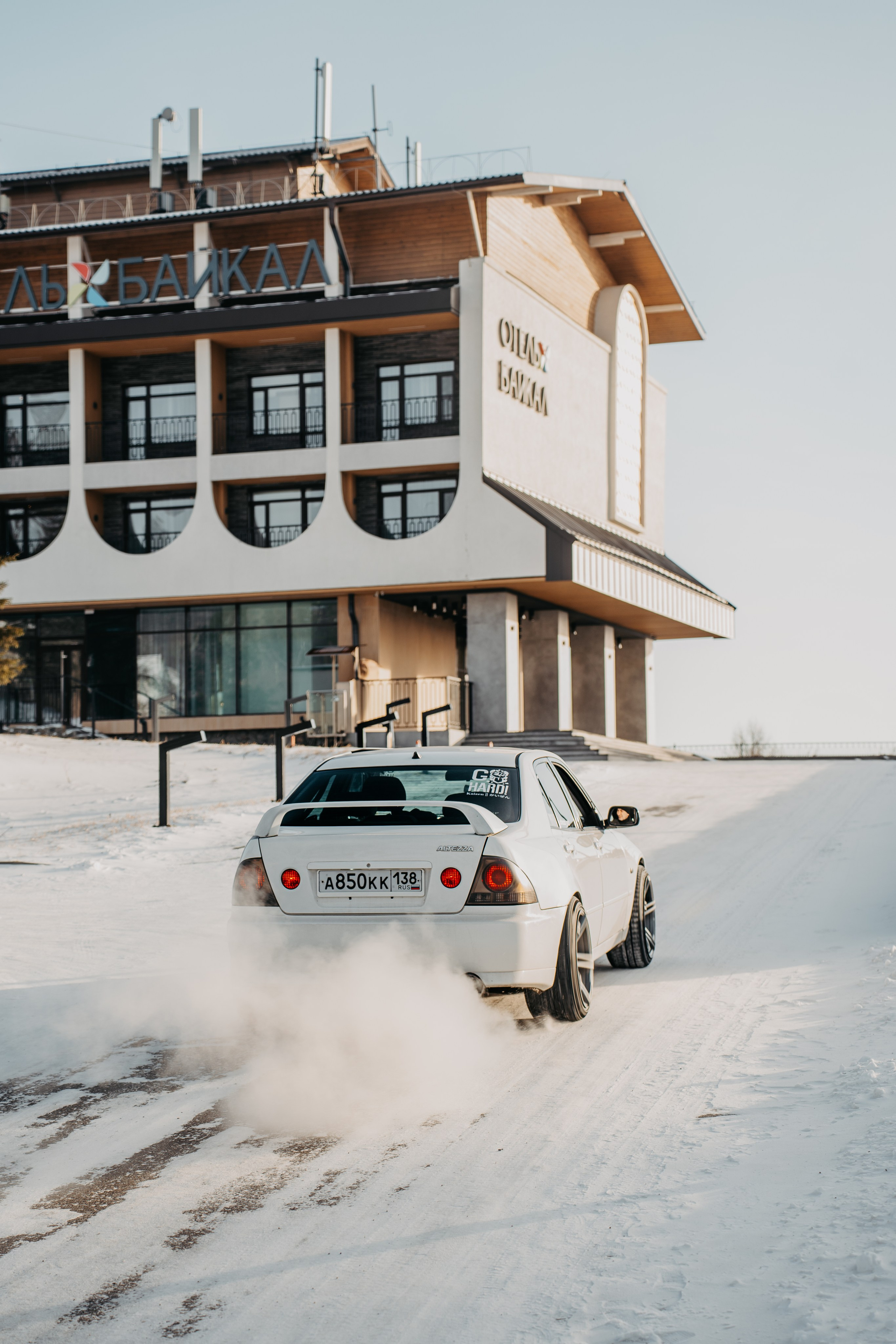 Toyota Altezza. Фотограф, видеограф и пилот дрона на Байкале