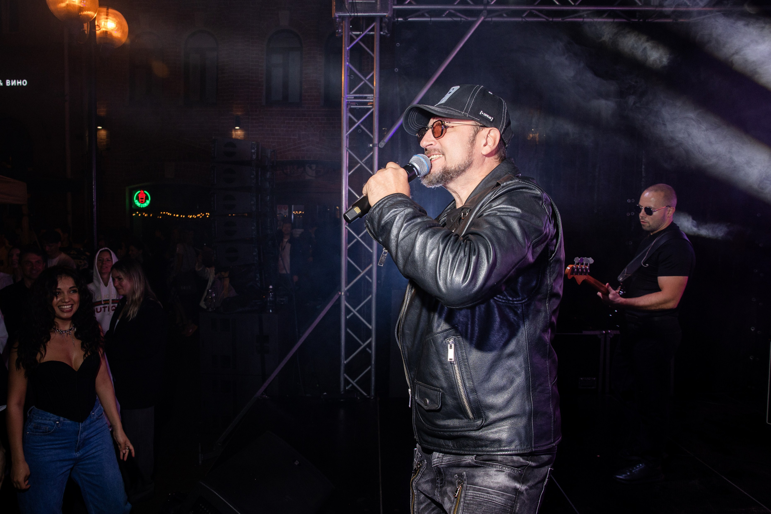 Репортажная съёмка. Свадебный фотограф в Иваново Гитарина Черняева