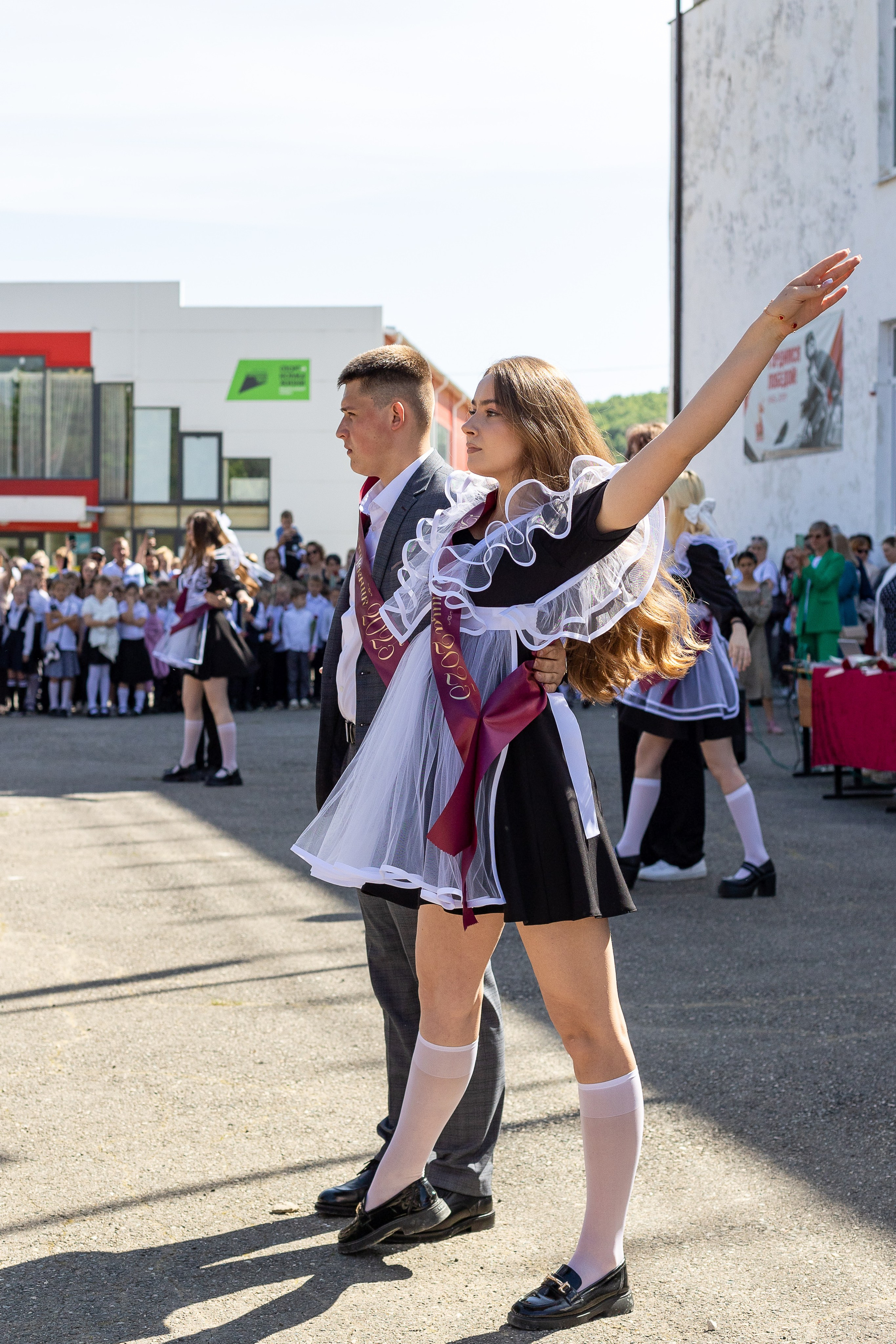 Последний звонок. Выпускные альбомы Майкоп, Краснодар Елена Золотарева