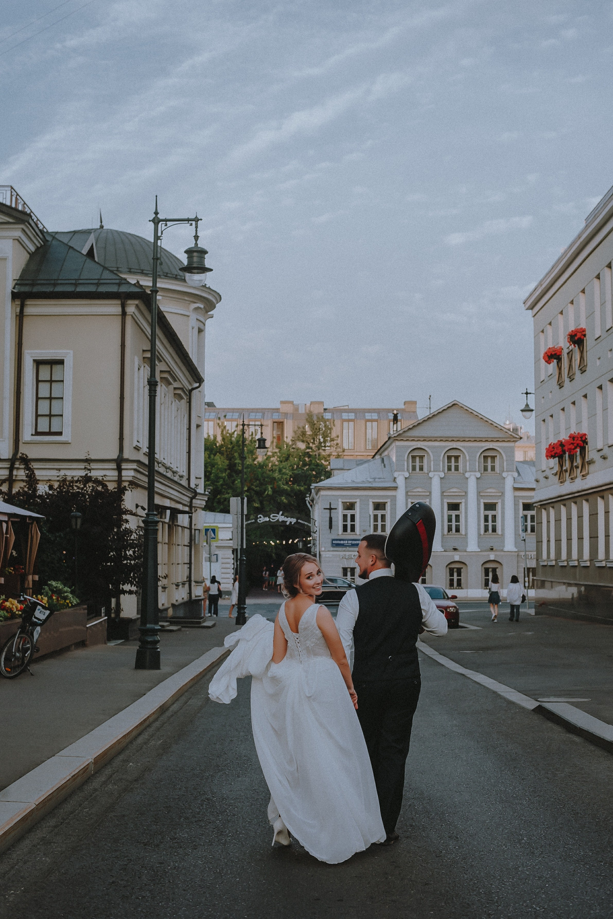 Love.app: Всё для счастливой жизни. Свадебный и семейный фотограф в Москве Сажина Кристина КиМ. Свадебный оператор в Москве Сажин Максим