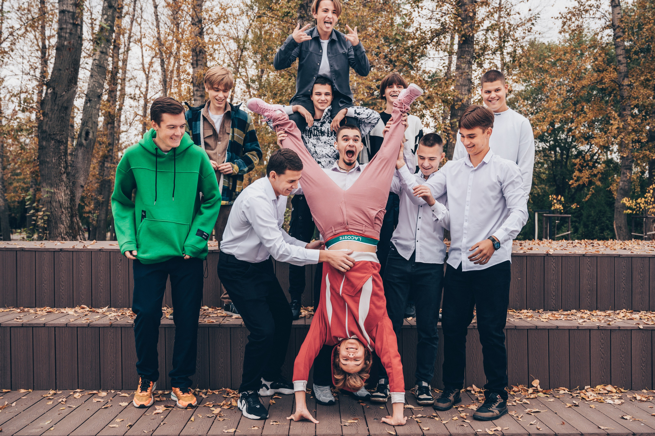 В парке. Выпускные альбомы и Школьный фотограф в Алексеевке, Бирюче, Красном