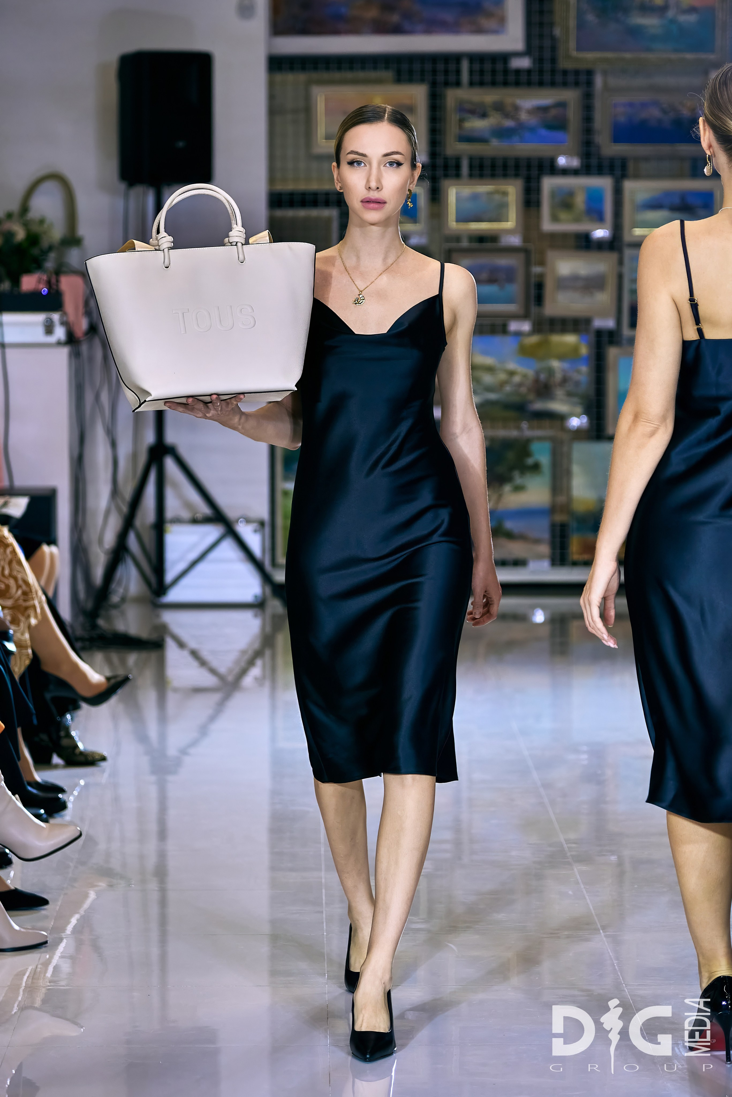 Tous | fashion show. Showbiz | Fashion | Reportage