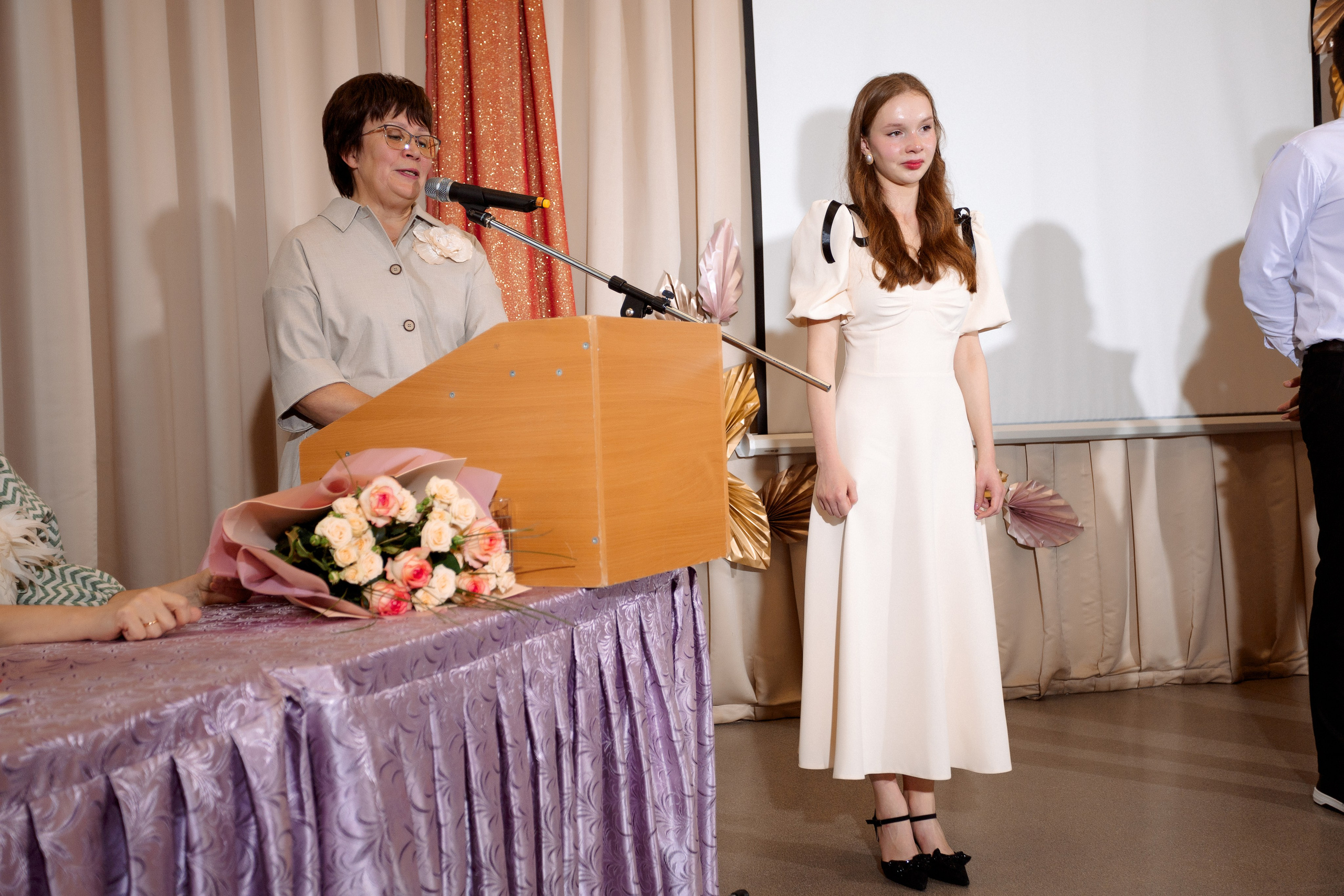 ВРУЧЕНИЕ АТТЕСТАТОВ: Пример. Все фото. Профессиональный фотограф в Ижевске Леша Петров