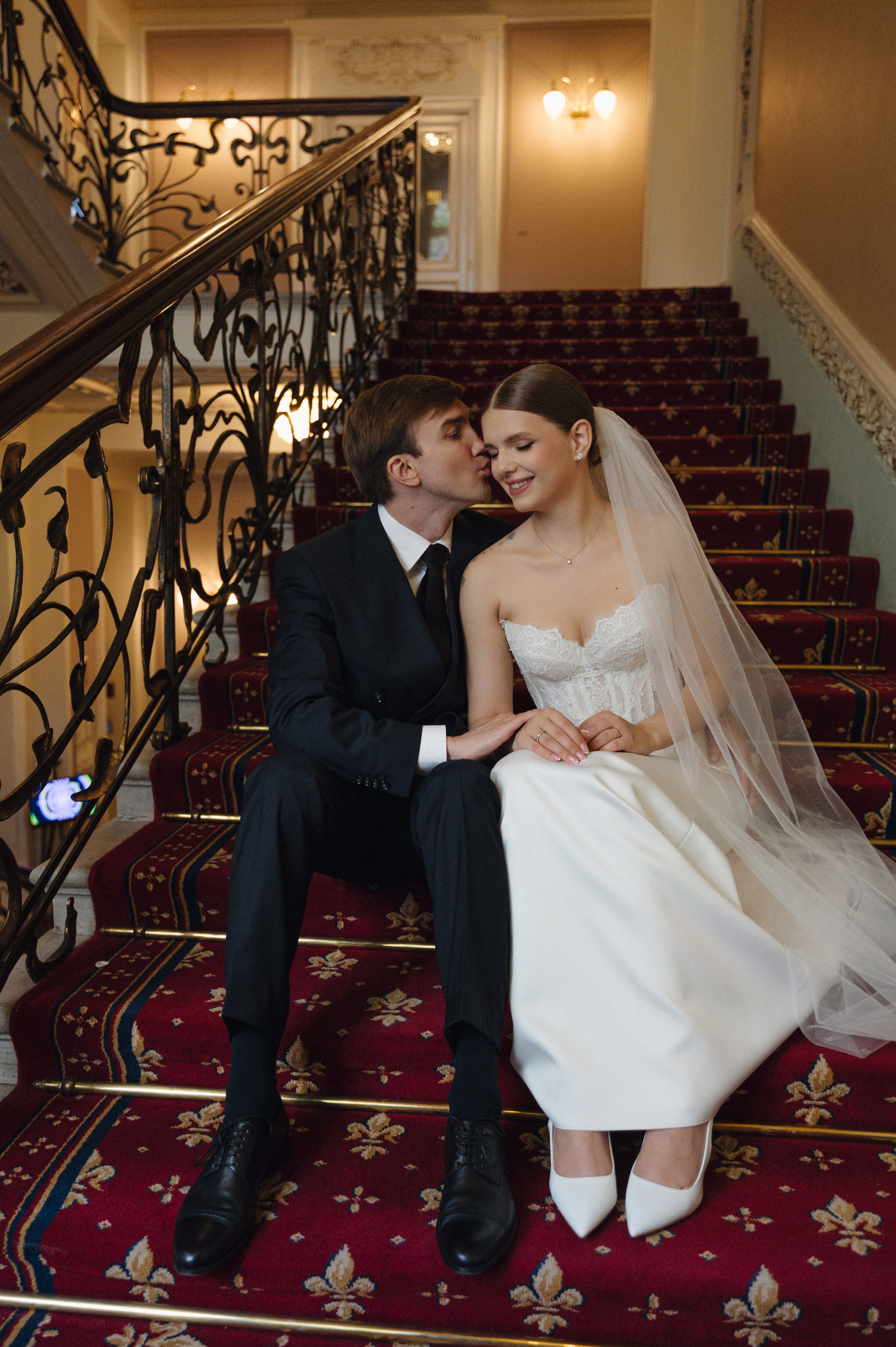 Дмитрий и Луиза. Гостиница Националь и ресторан Белуга. Свадебный фотограф Москва и Санкт-Петербург. Анастасия Чудина