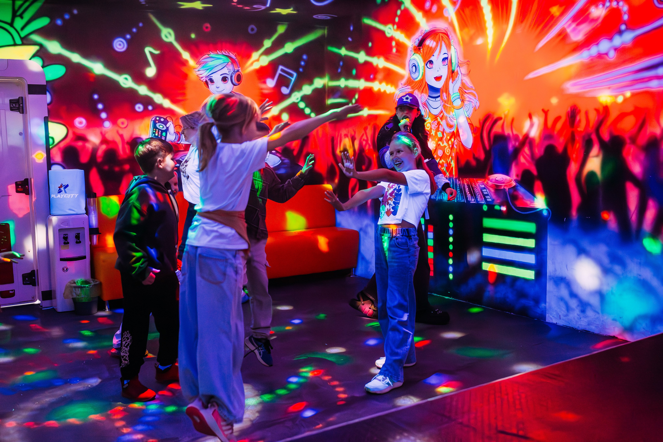 День рождения (PlayCity). Семейный фотограф в Волгограде Надежда Головко