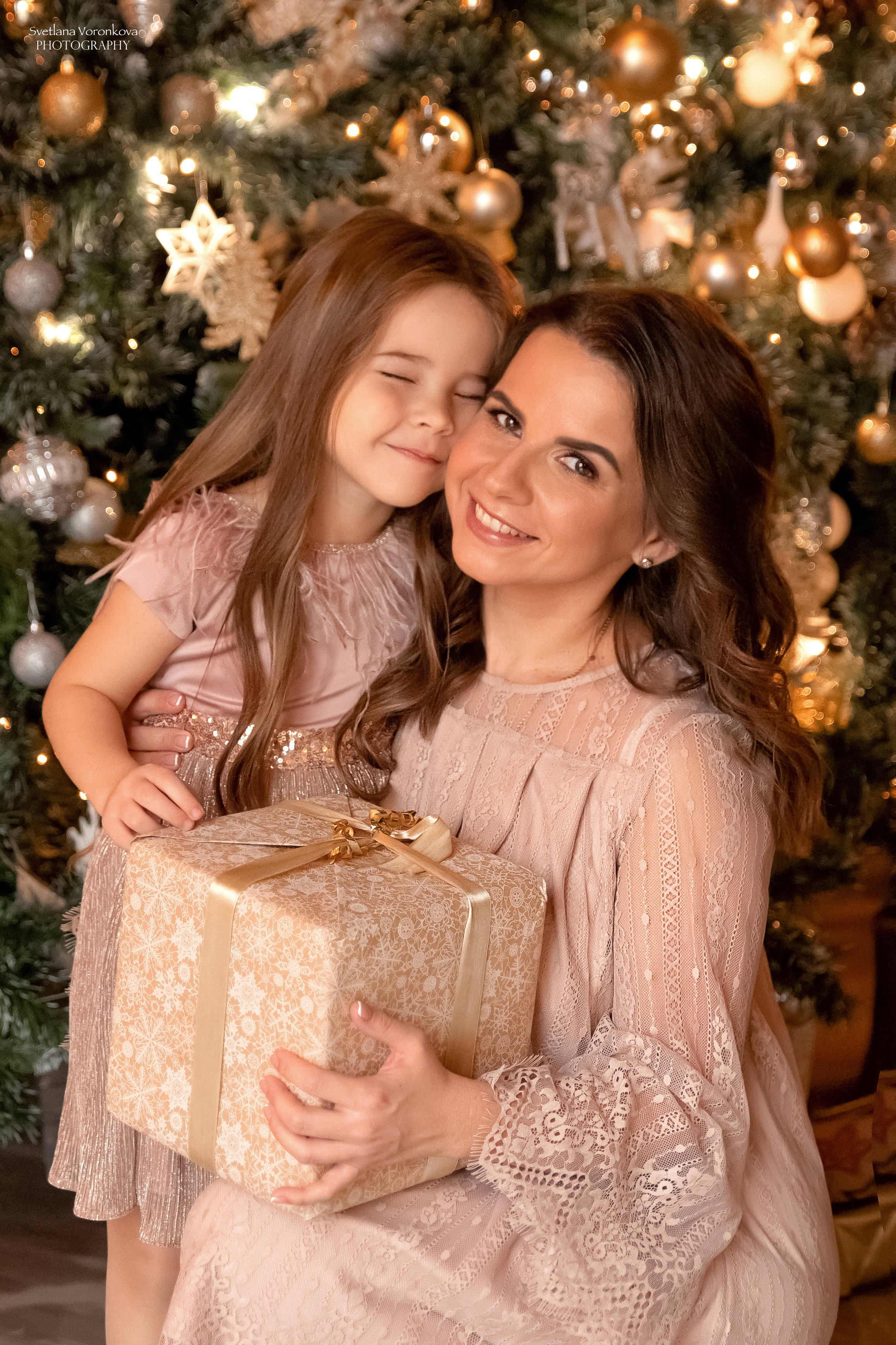 Семейная новогодняя фотосессия в студии. Семейный и детский фотограф в Туле Светлана Воронкова