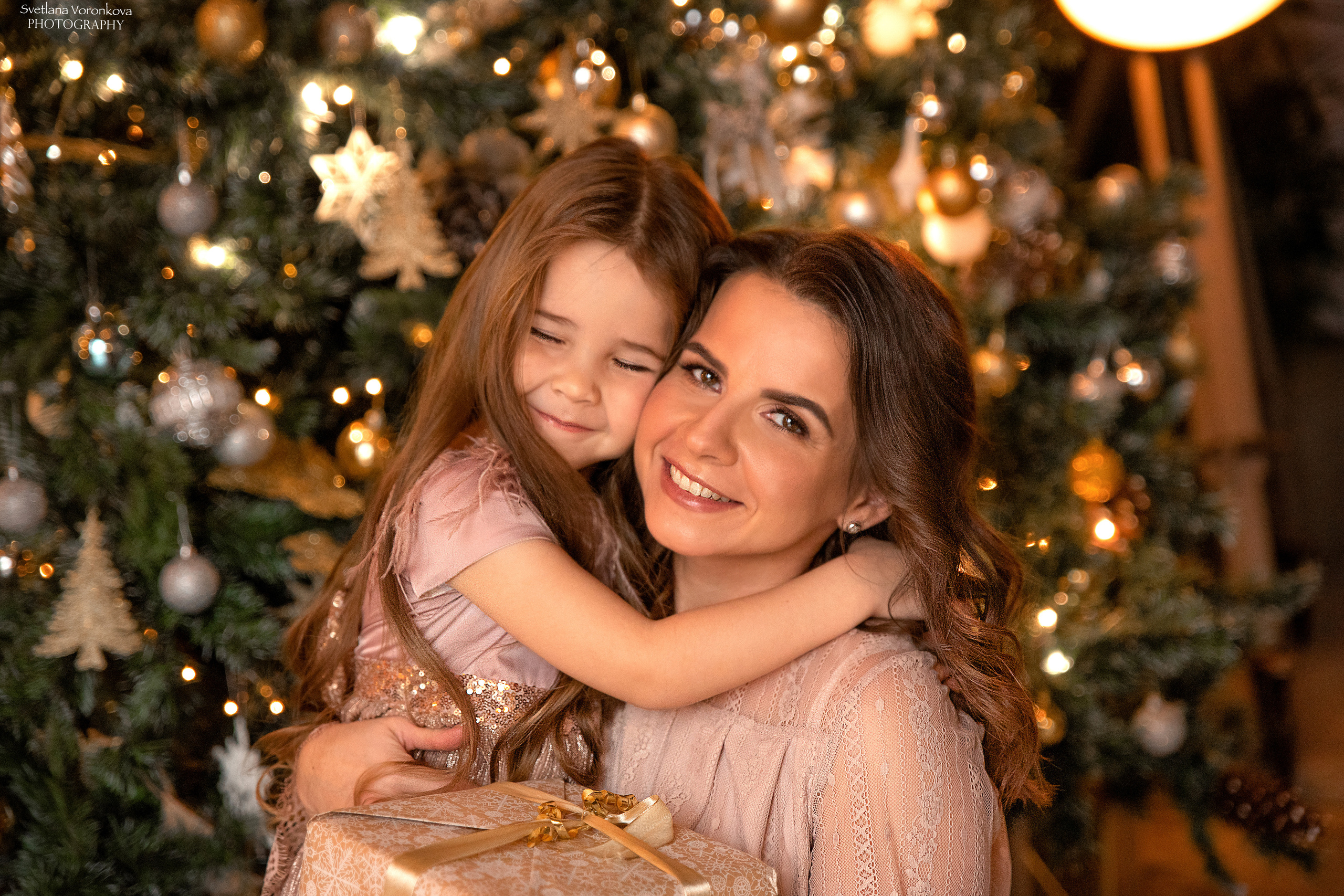 Семейная новогодняя фотосессия в студии. Семейный и детский фотограф в Туле Светлана Воронкова