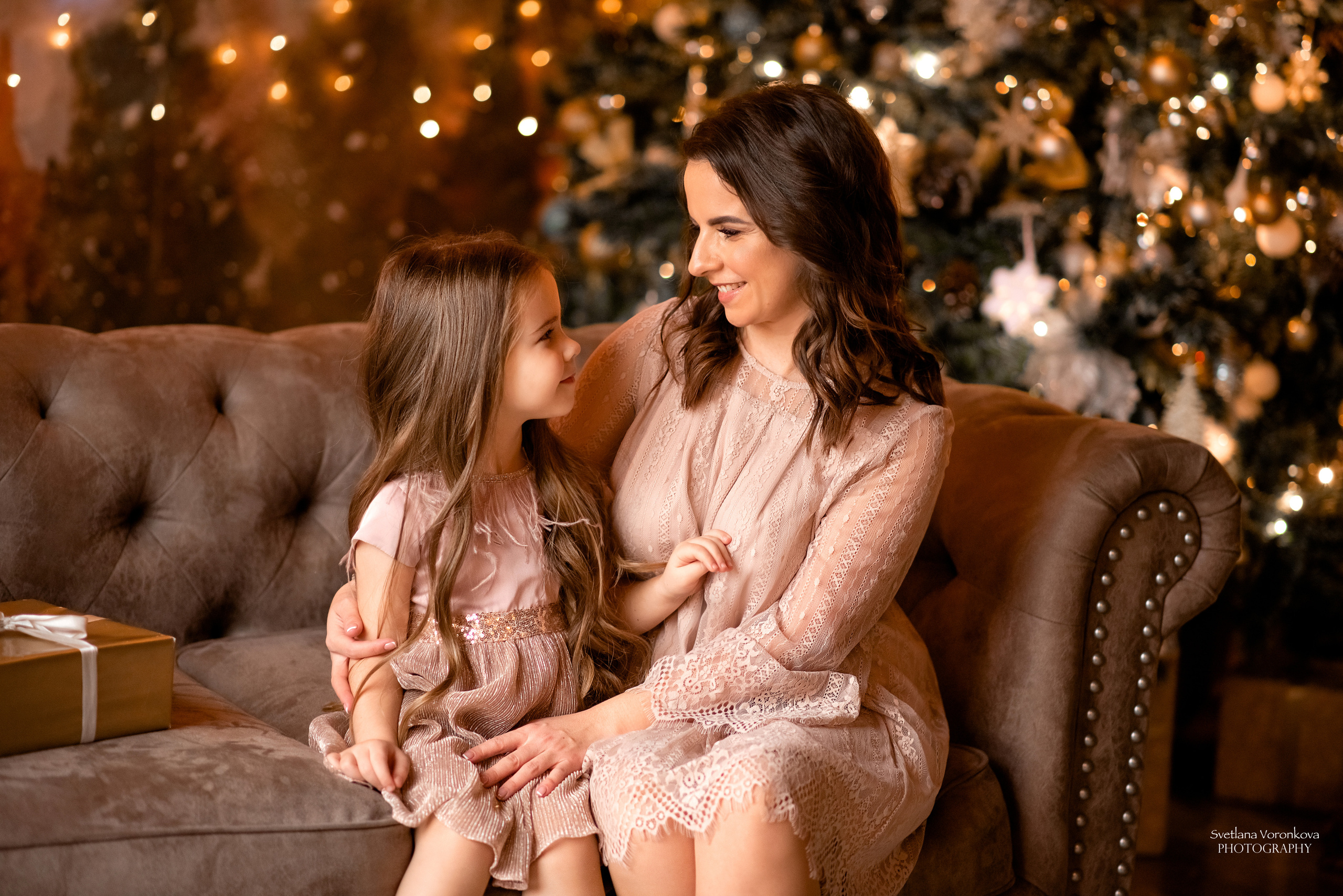 Семейная новогодняя фотосессия в студии. Семейный и детский фотограф в Туле Светлана Воронкова